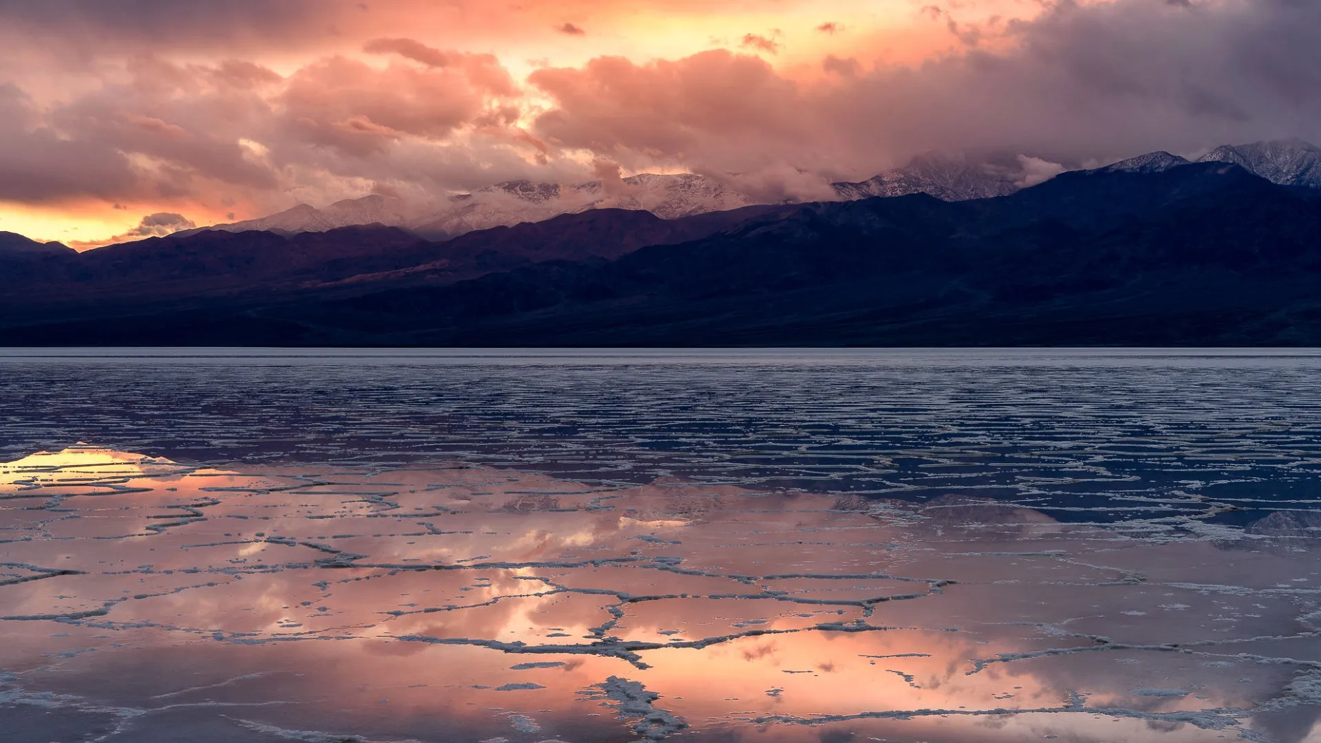 Універсальний об'єктив Nikon AF-S Nikkor 24-70mm f/2.8E ED VR (JAA824DA) (Standard)