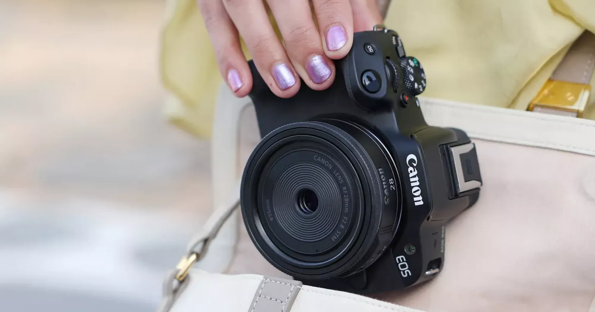 Широкоугольный объектив Canon RF 28mm f/2.8 STM (6128C005) (Standard)