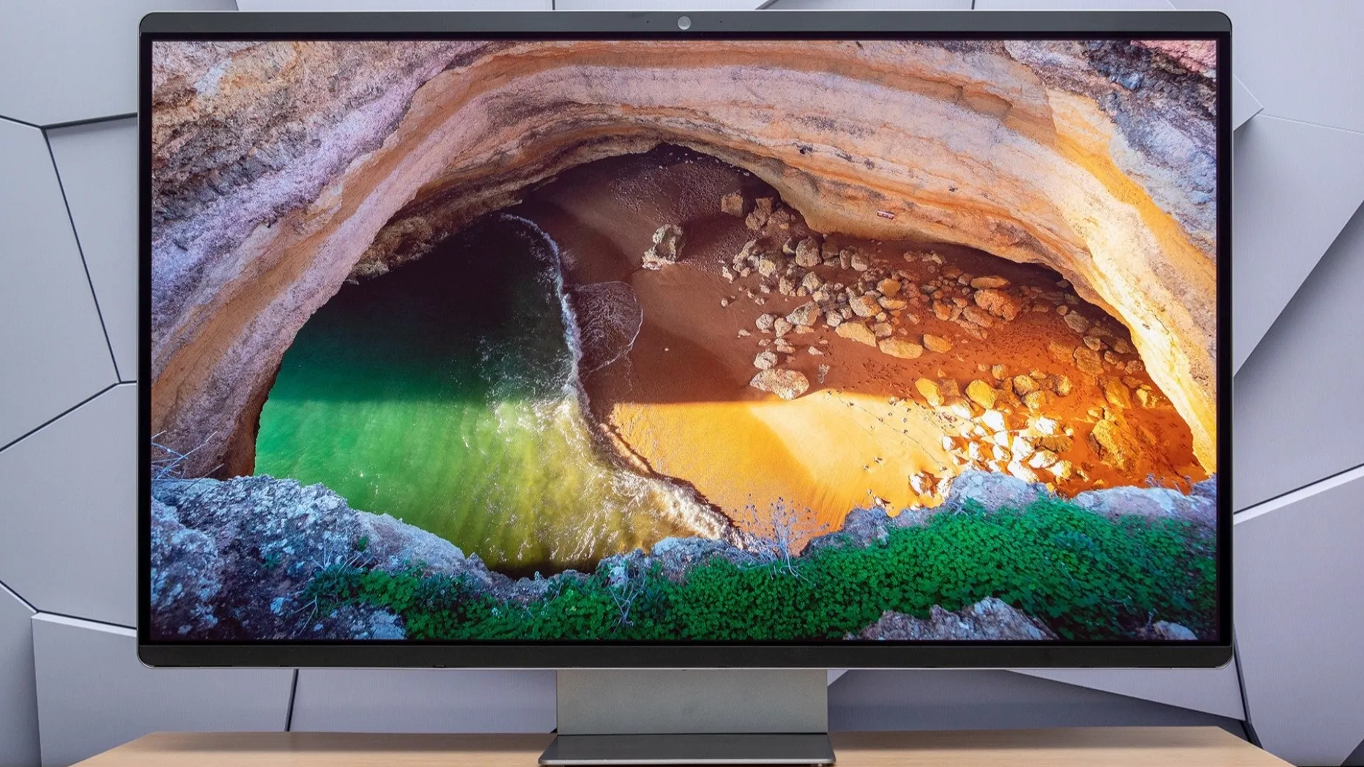 Монитор Samsung 32" Smart M90SF OLED 165Hz LS32FM902SIXUA (UA)