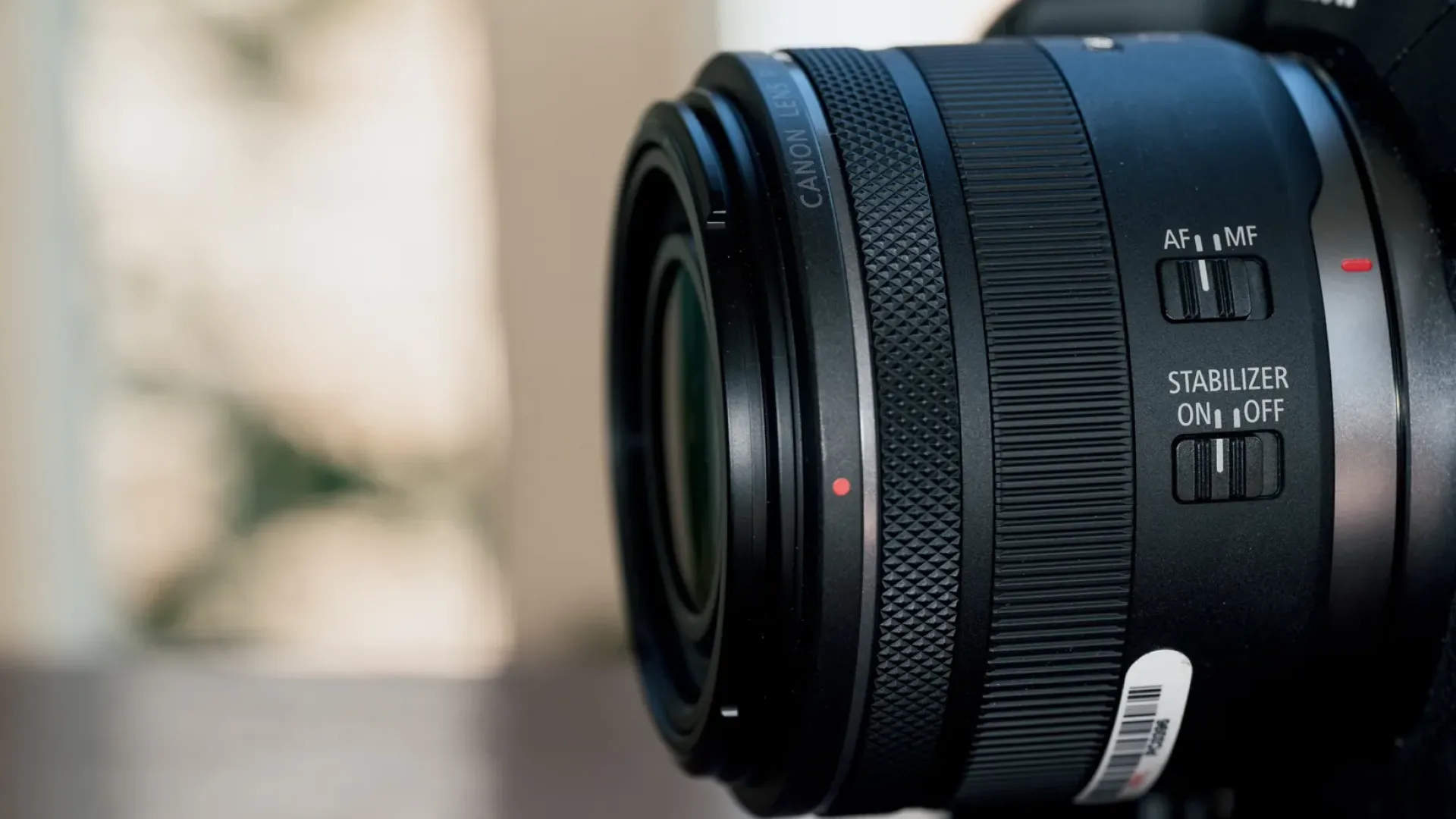 Ширококутний об'єктив Canon RF 24mm f/1.8 Macro IS STM (5668C002) (Standard)