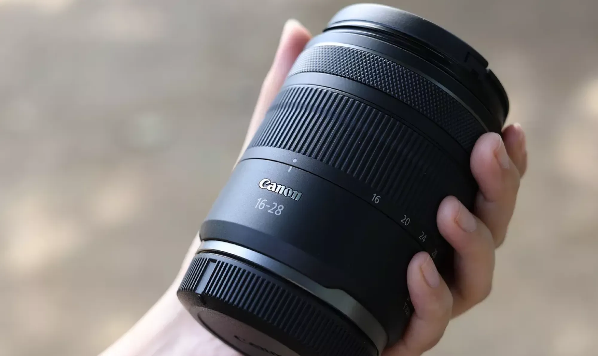 Широкоугольный объектив Canon RF 16-28mm f/2.8 IS STM (6906C005) (Standard)