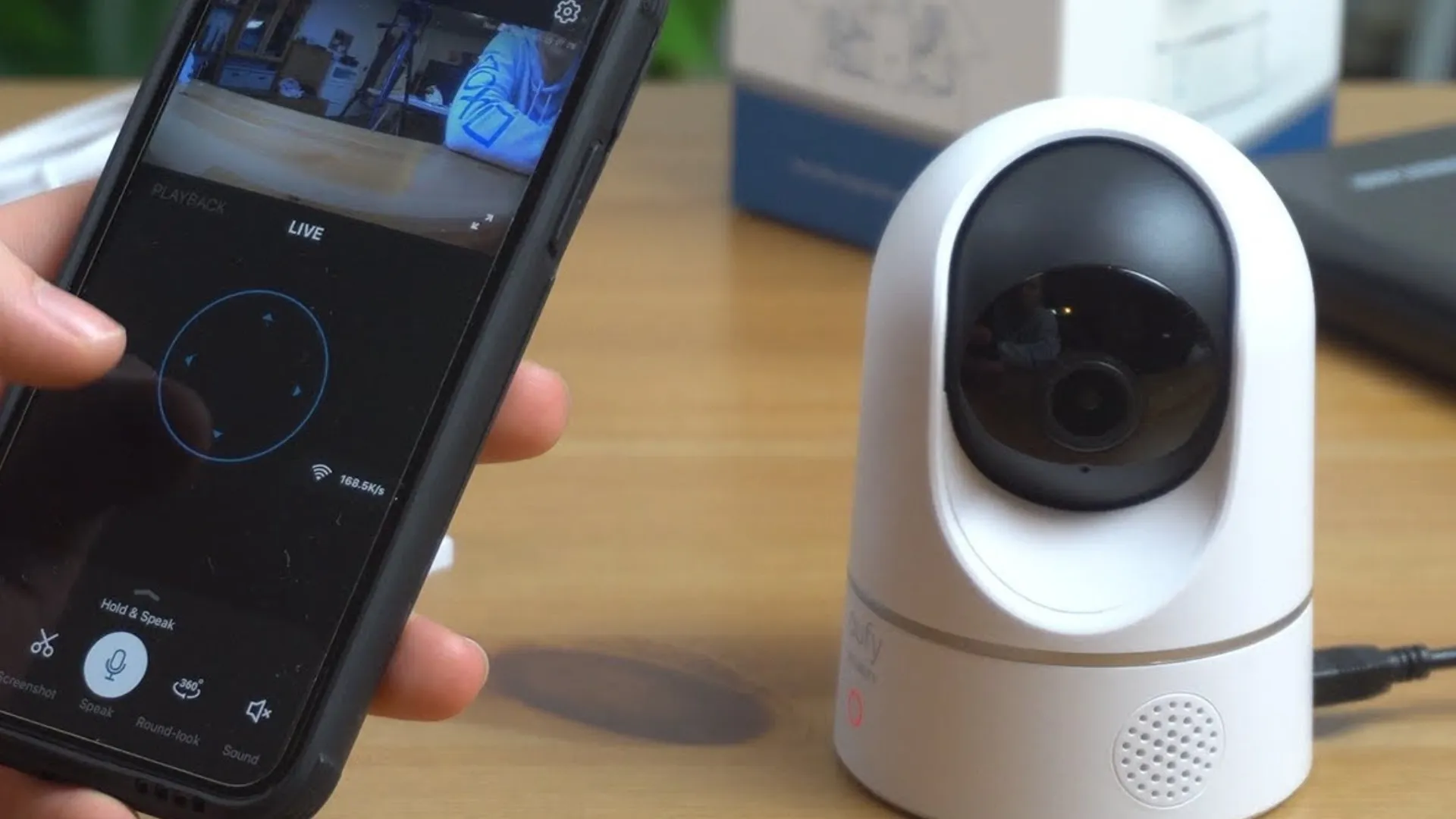 IP камера Eufy E220 (S220) Indoor Cam 2K Pan & Tilt Apple HomeKit (EU)