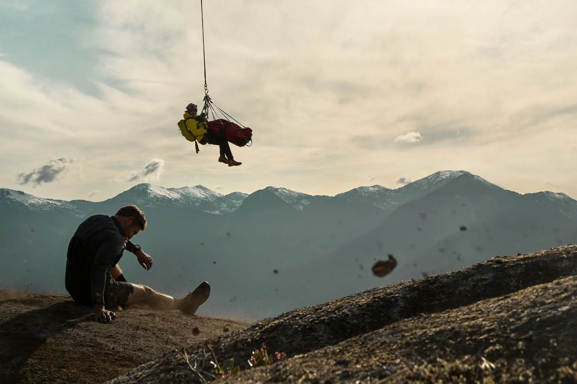 Garmin Fenix 8 Pro 51mm AMOLED Sapphire Titanium with Graphite/Black Silicone Band