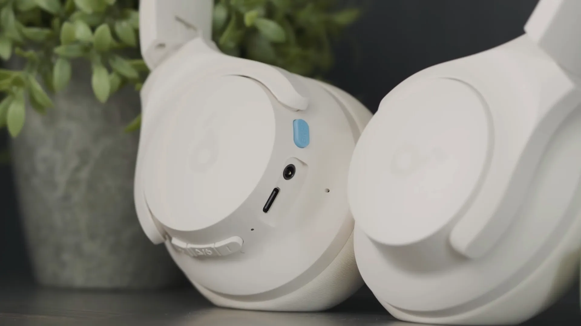 Наушники ANKER SoundСore Q11i (White)