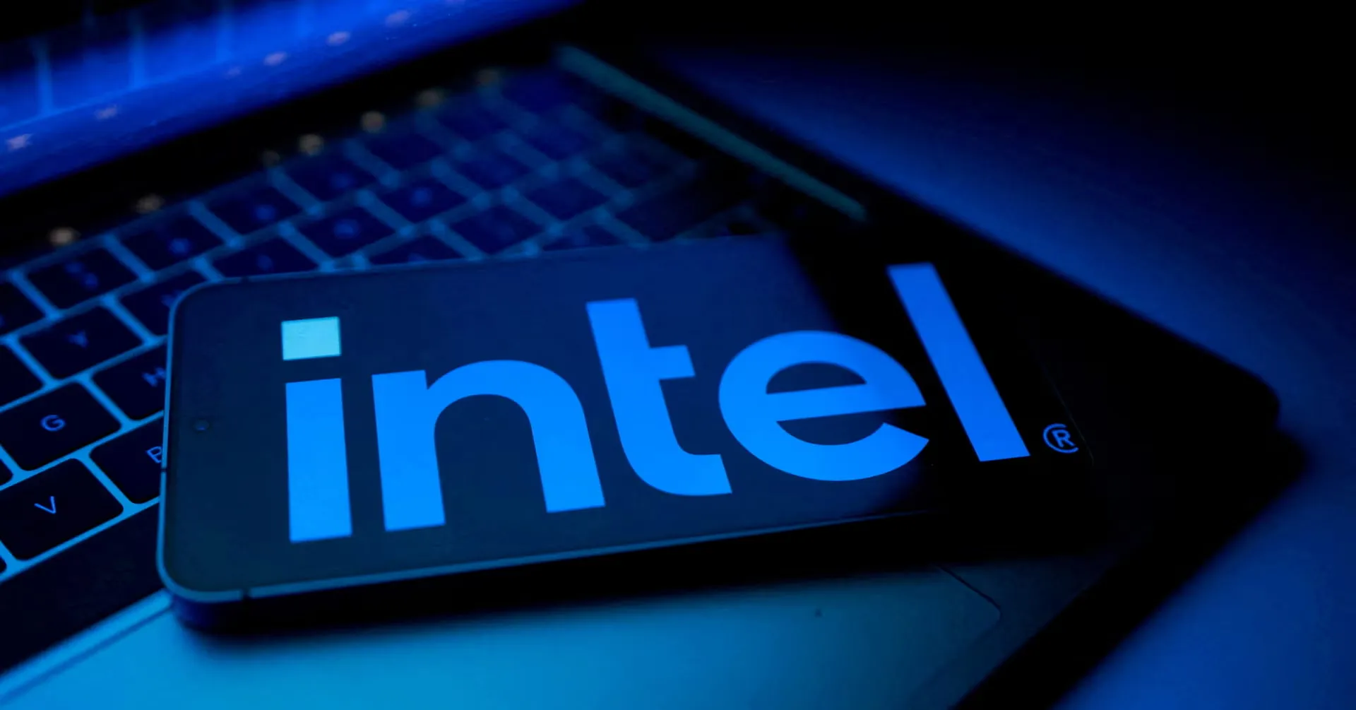 Intel та Apple