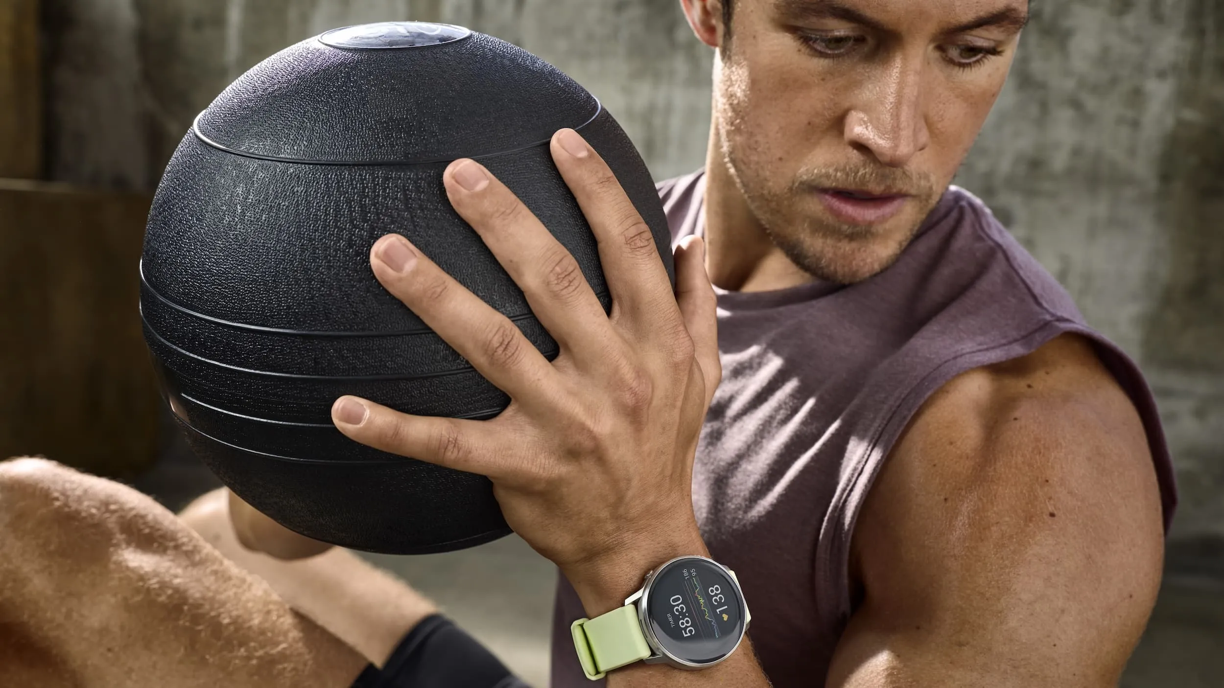 Garmin Venu 4 дисплей