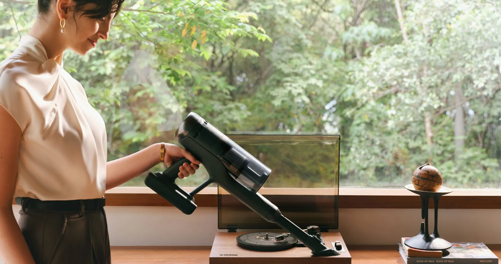 Акумуляторний пилосос Roborock Alioth H60 Hub Ultra (Standard)