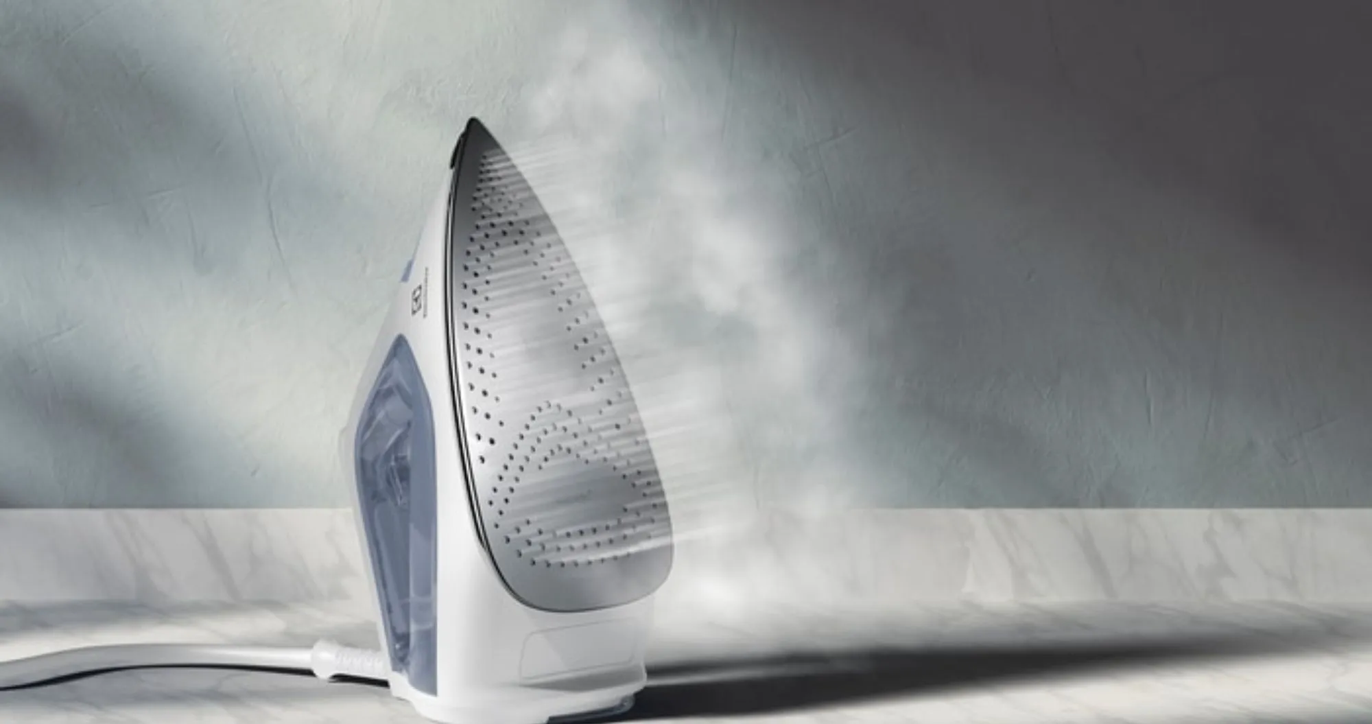 Праска Electrolux E7SI1-4WB (EU)