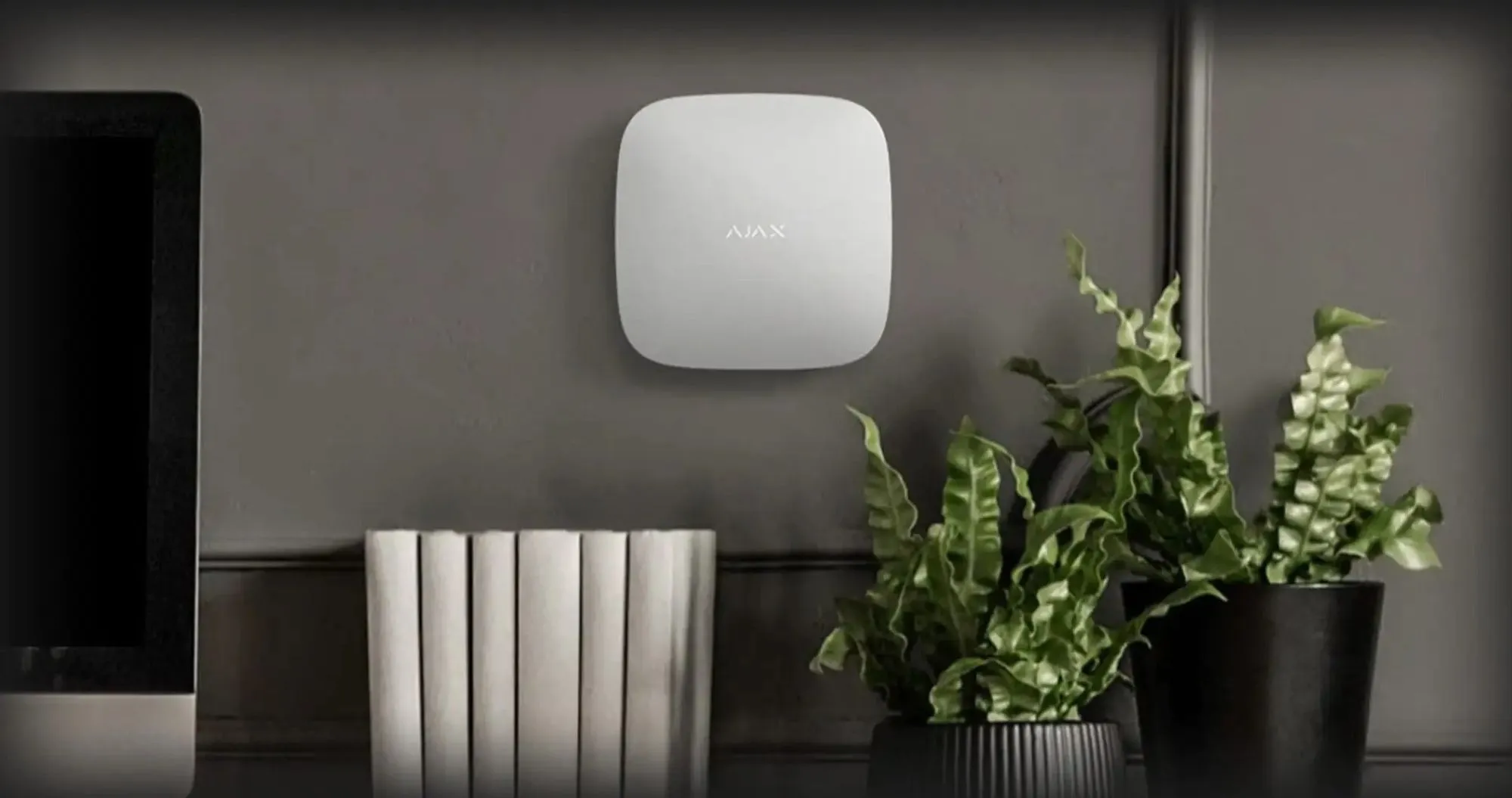 Централі та хаби Ajax