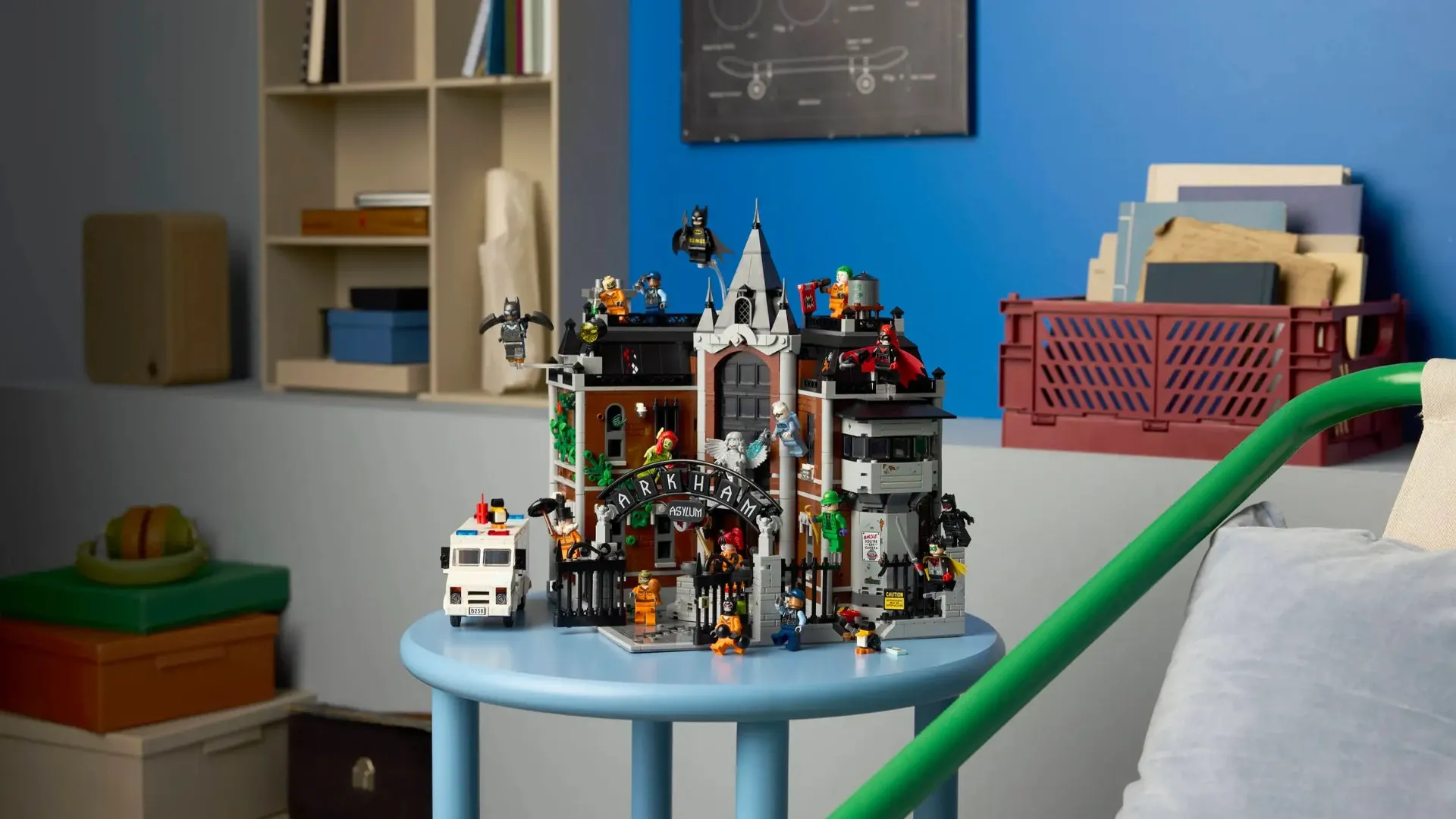 Конструктор LEGO DC Batman Притулок Аркхема (76300)