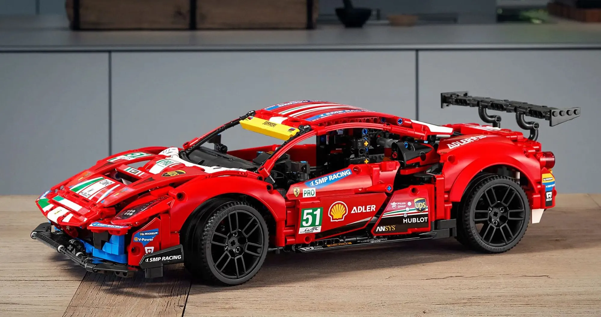 Конструктор LEGO Technic Ferrari 488 GTE “AF Corse #51” (42125)