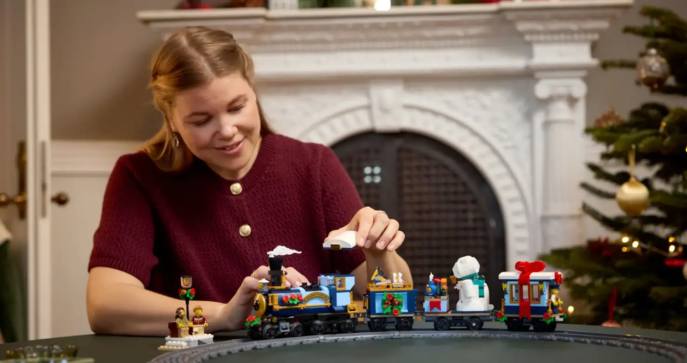 Конструктор LEGO Icons Holiday Express Train (10361)