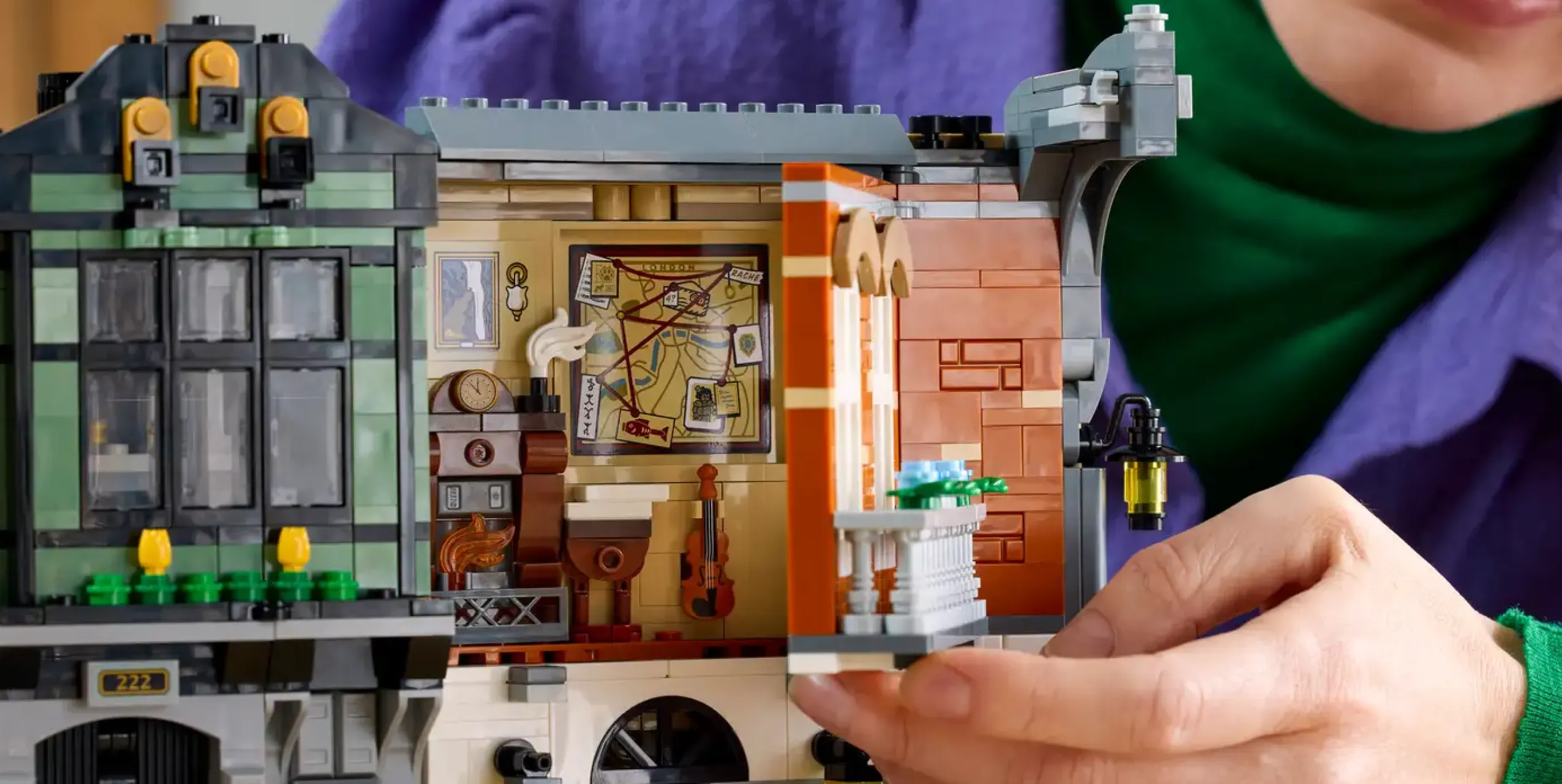 Конструктор LEGO Icons Sherlock Holmes: Book Nook (10351)