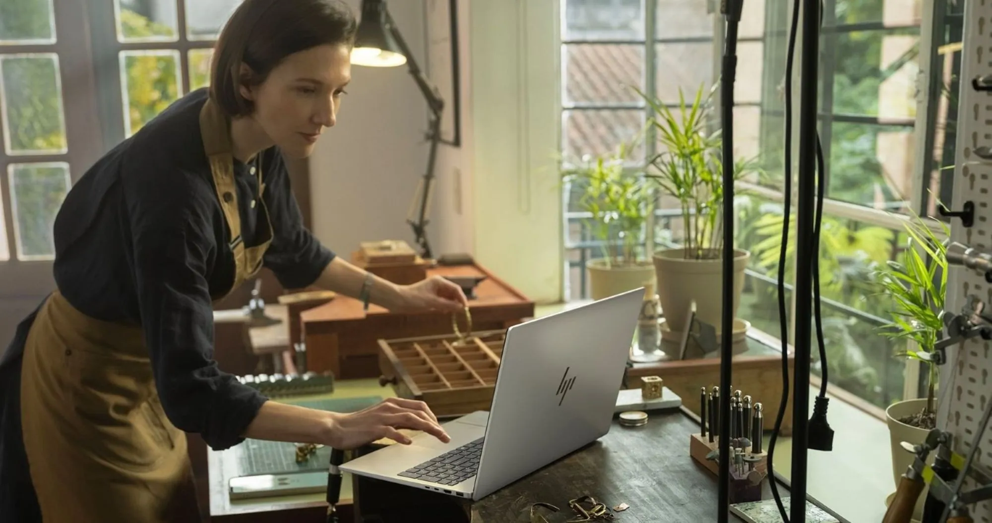 Ноутбук HP OmniBook 7 17-dc0004ua 17.3" (Intel Core Ultra 7/32GB/1TB (SSD)/RTX 4050) (C9RT4EA) (UA)