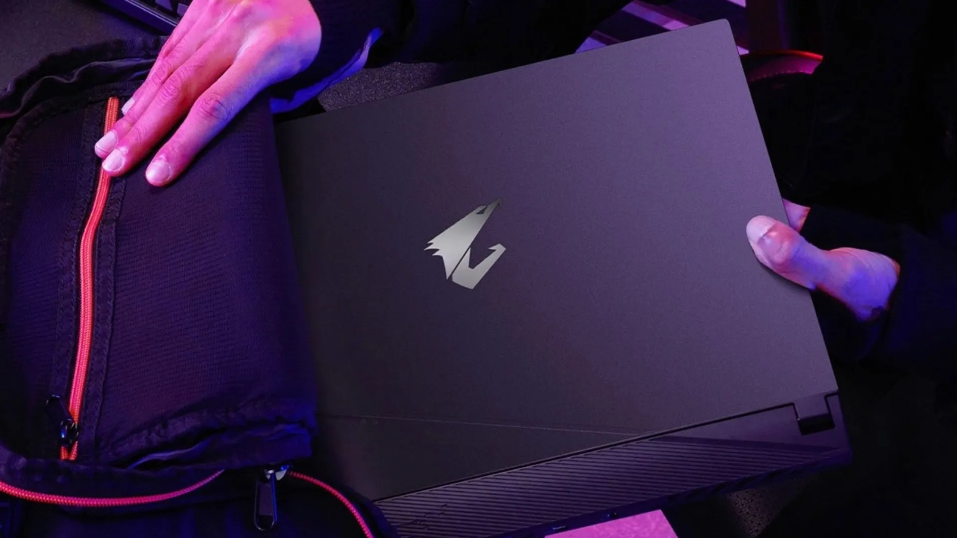 Ноутбук Gigabyte Aorus 15 15,6" (Intel Core Ultra 7/16GB/1TB (SSD)/RTX 4060) (BKG-13US754SH) (Standard)