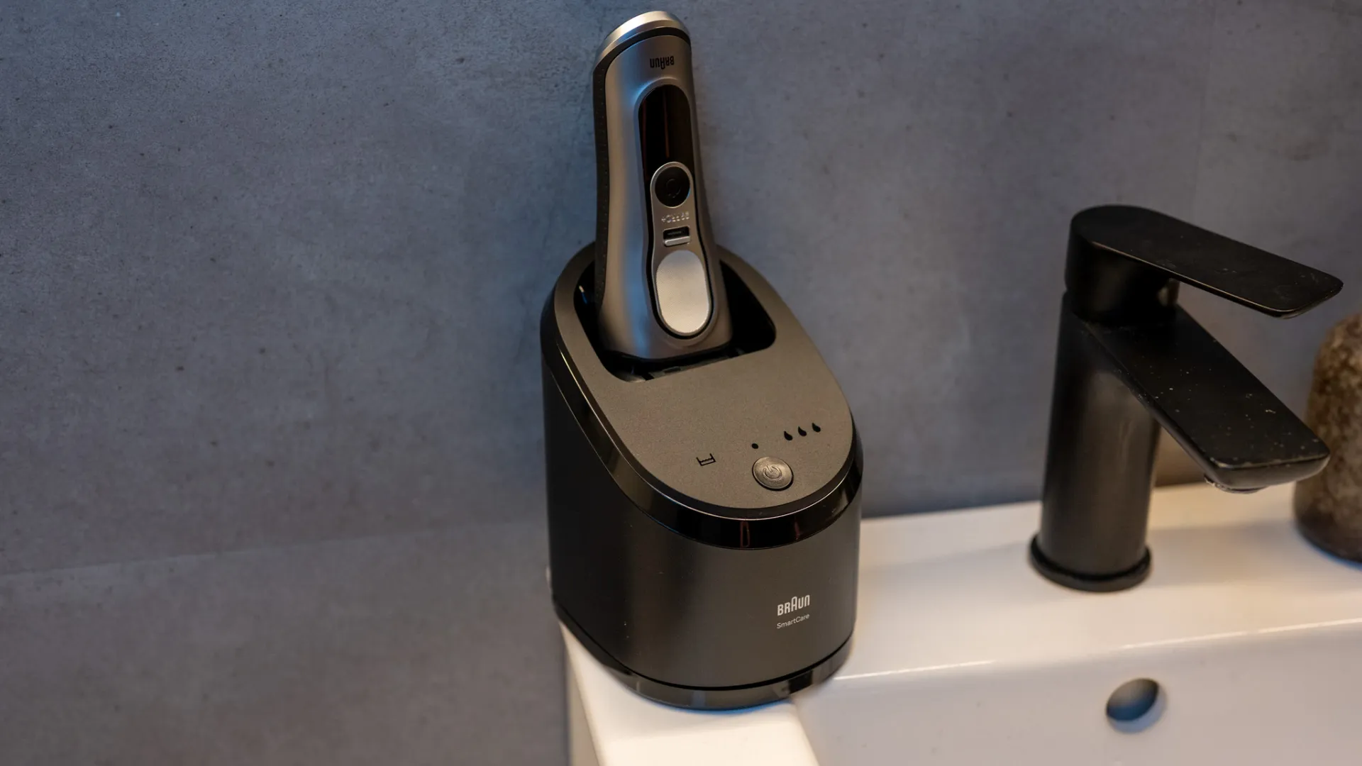 Електрична бритва BRAUN Series 9 Pro+ 9675cc Wet&Dry (Graphite)