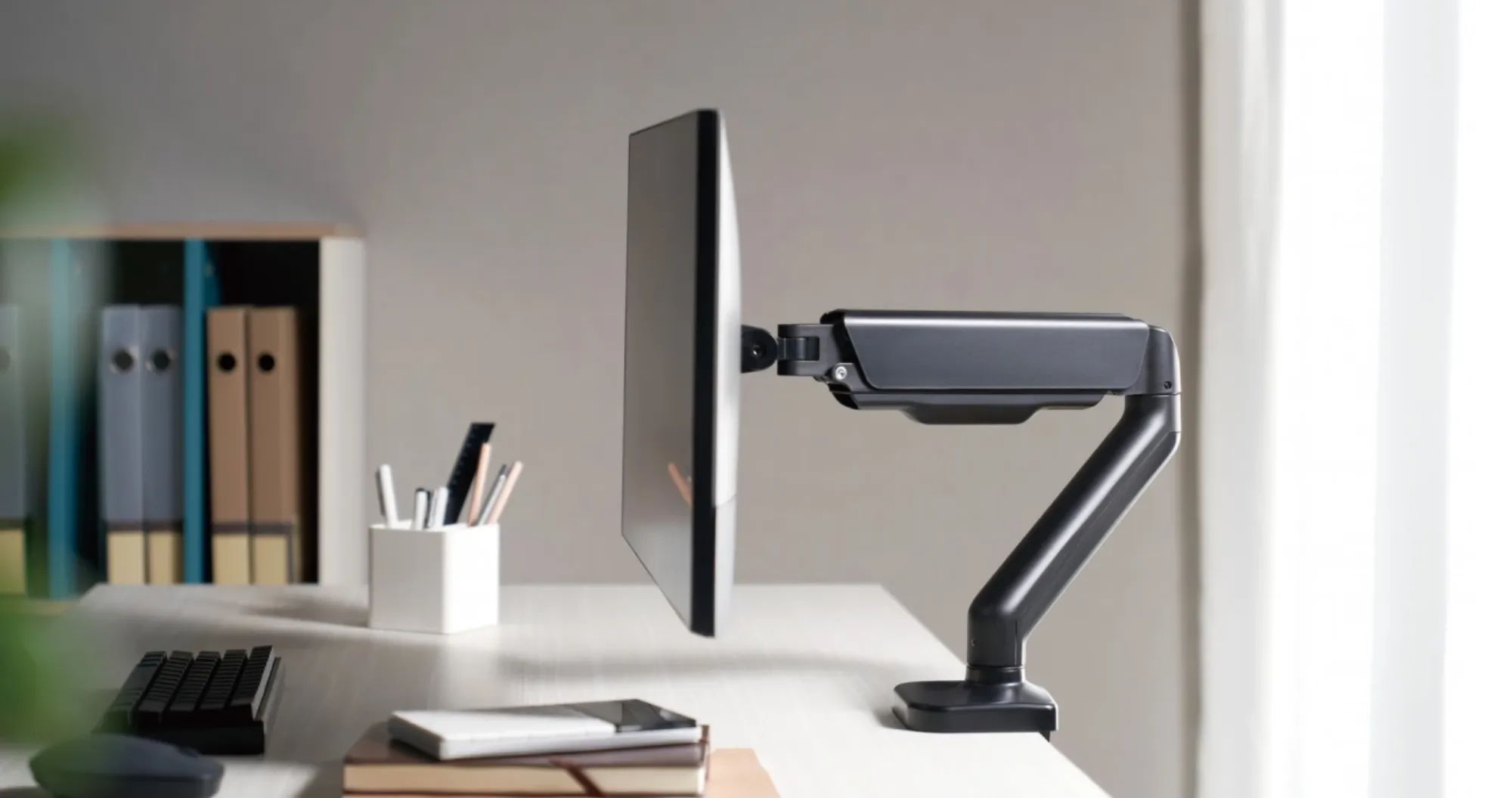 Настільне кріплення для монітора OfficePro MA411B (17-32") (Black) (UA)