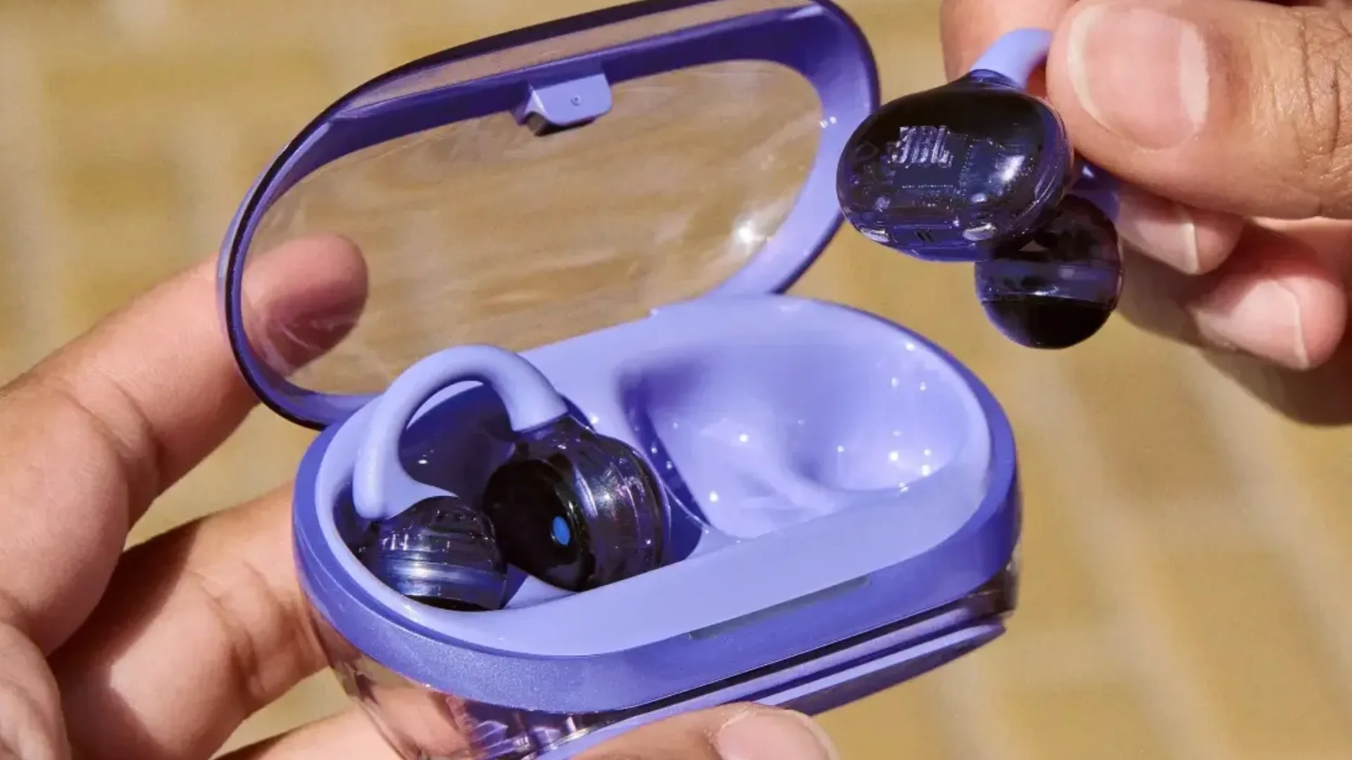 Навушники JBL Soundgear Clips (White)