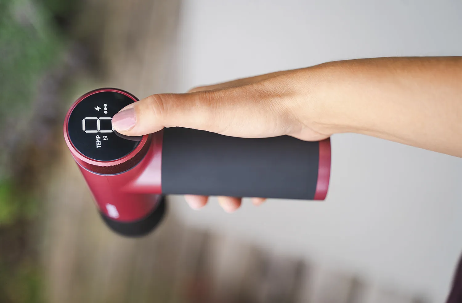 Массажер для тела Beurer MG 195 HOT / COLD RIPE CHERRY