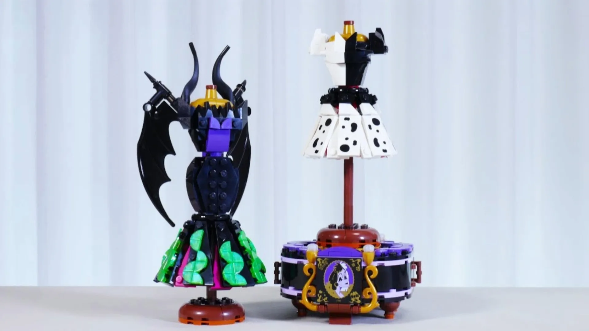 Конструктор LEGO Disney Maleficent's and Cruella De Vil's Dresses (43262)