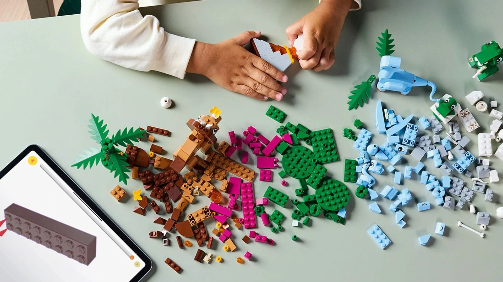 Конструктор LEGO Classic Творчі динозаври (11041)