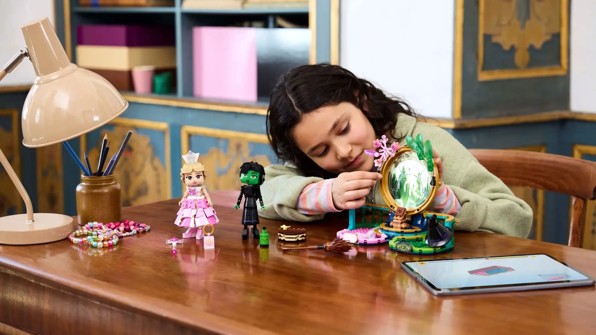 Конструктор LEGO Wicked Фигурки Эльфабы и Глинды (75682)