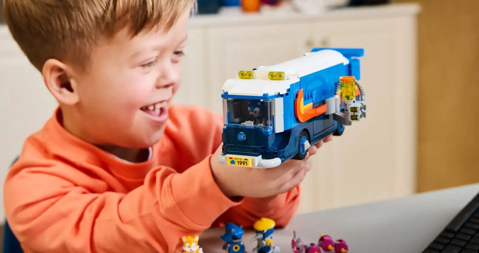 Конструктор LEGO Sonic Сонік та командна вантажівка (77006)