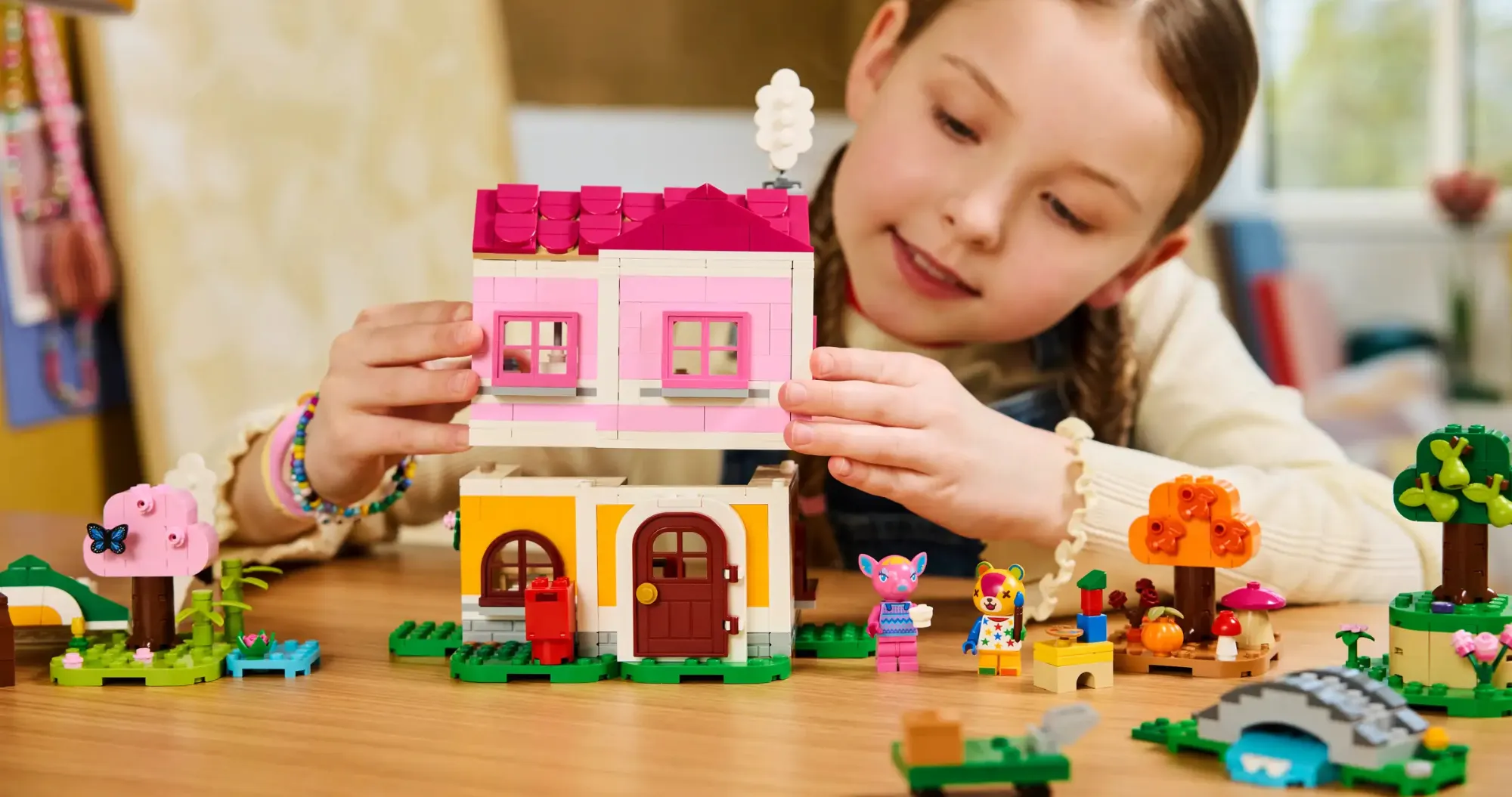 Конструктор LEGO Animal Crossing Творчі будинки: сезони розваг (77057)