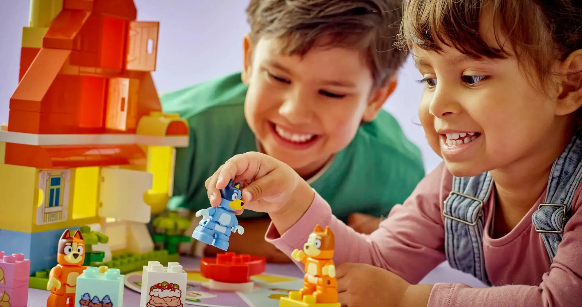 Конструктор LEGO DUPLO Родинний дім Блуї із грою на запамʼятовування (10459)