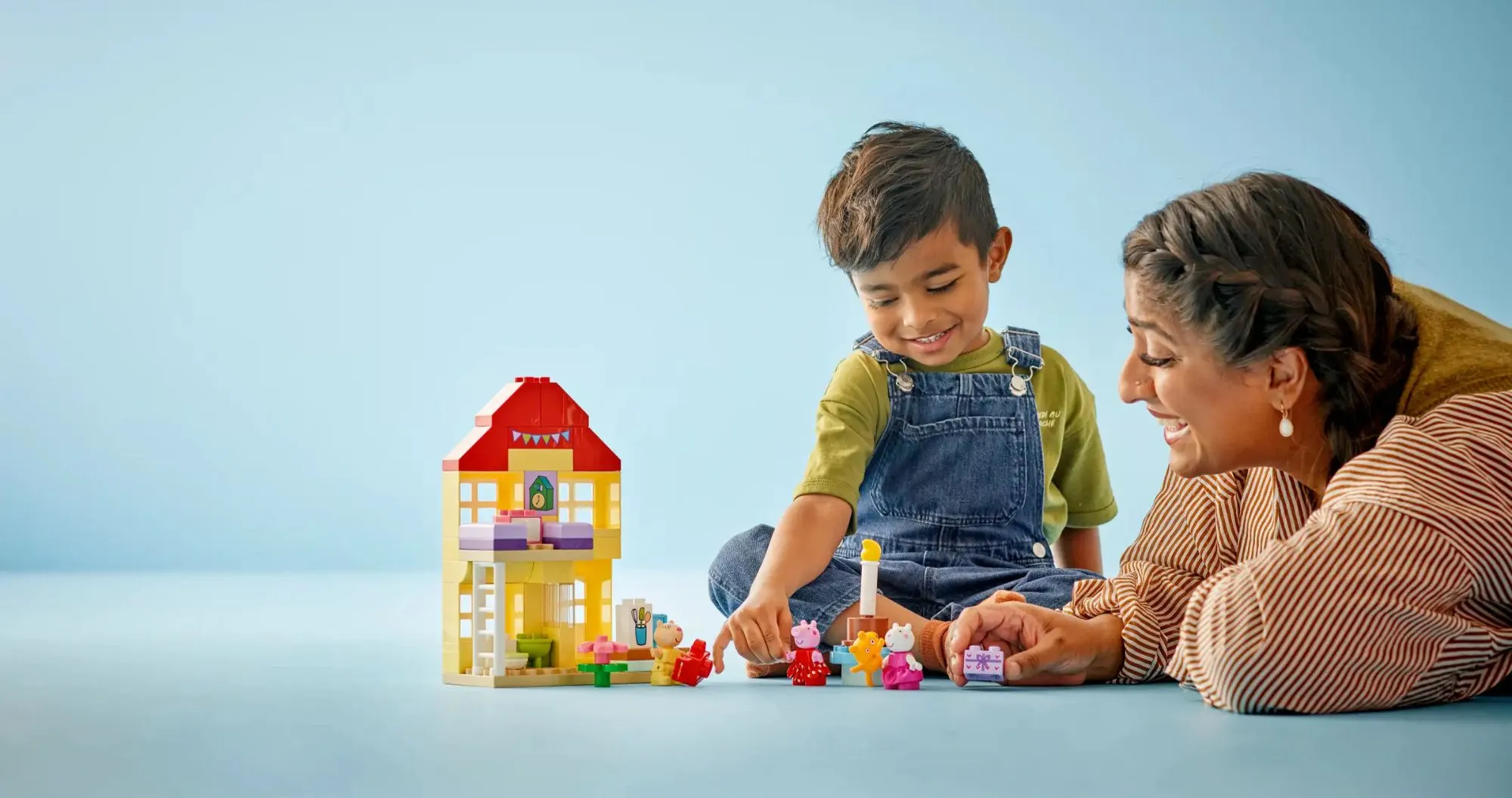 Конструктор LEGO DUPLO Святковий будинок Пеппи (10433)