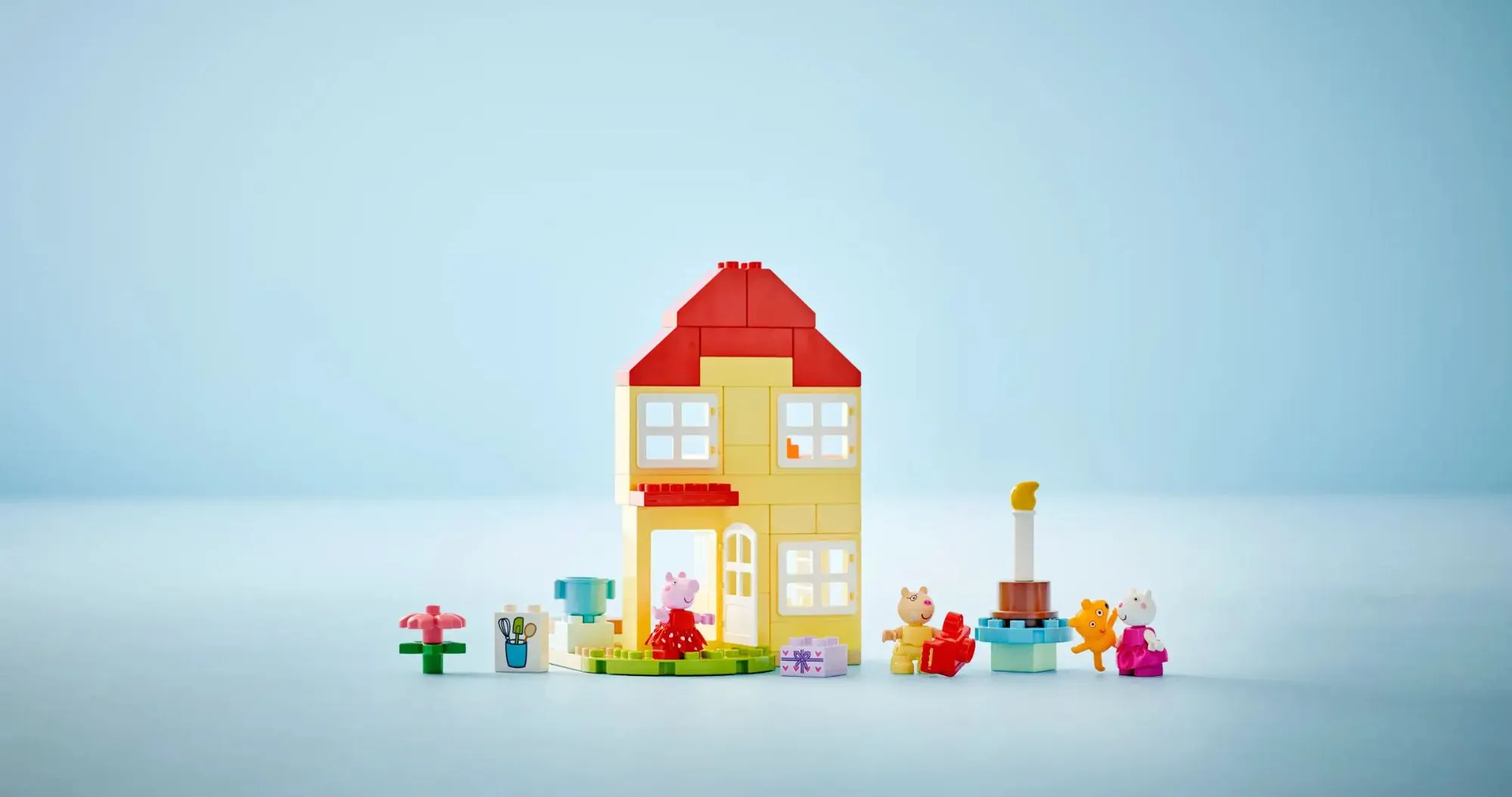 Конструктор LEGO DUPLO Праздничный дом Пеппы (10433)