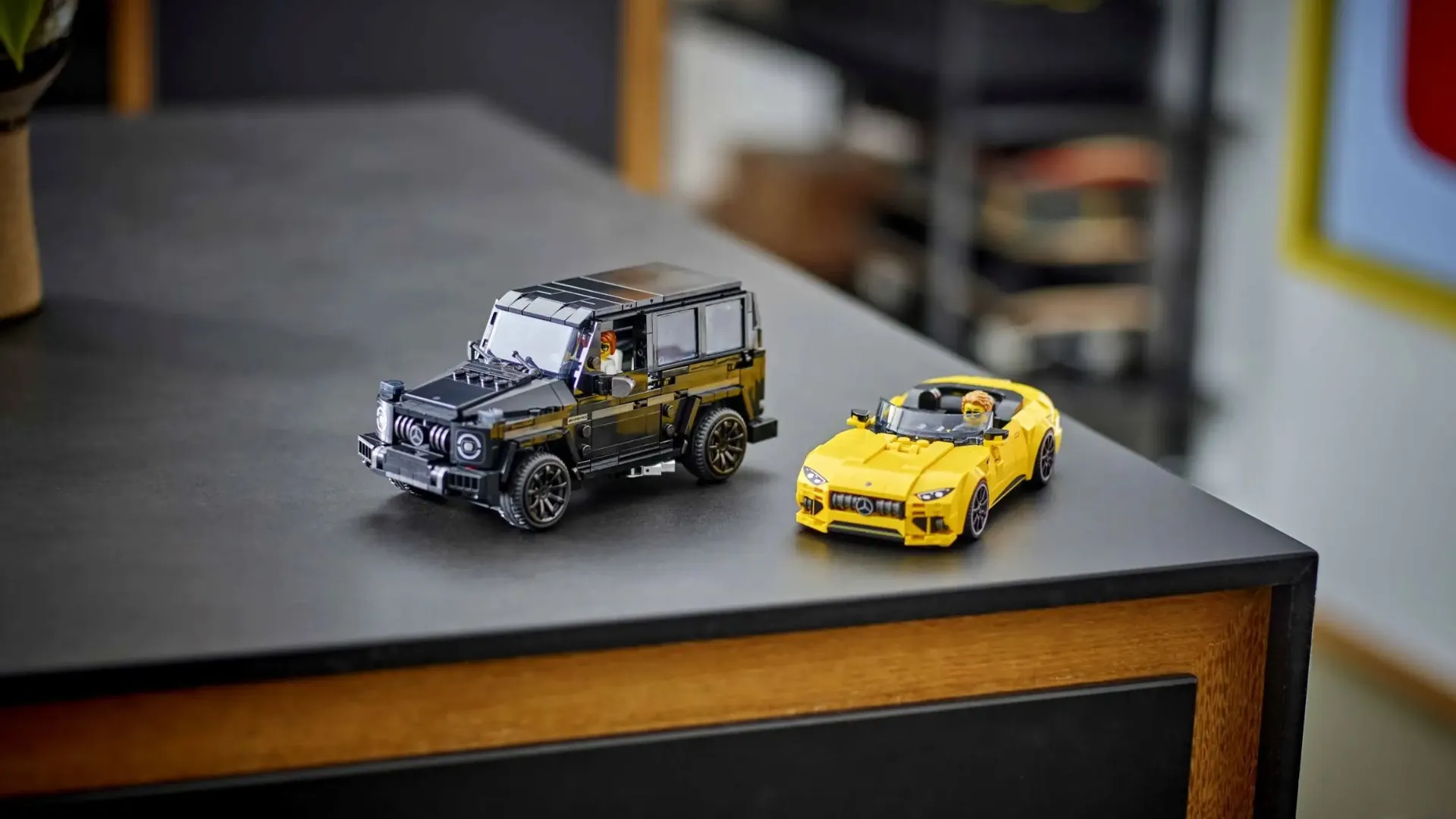 Конструктор LEGO Speed Champions Mercedes-AMG G 63 и Mercedes-AMG SL 63 (76924)