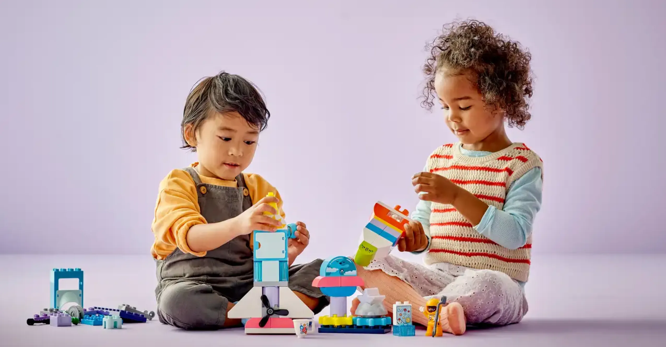 Конструктор LEGO DUPLO Приключения на космическом шаттле 3-в-1 (10422)