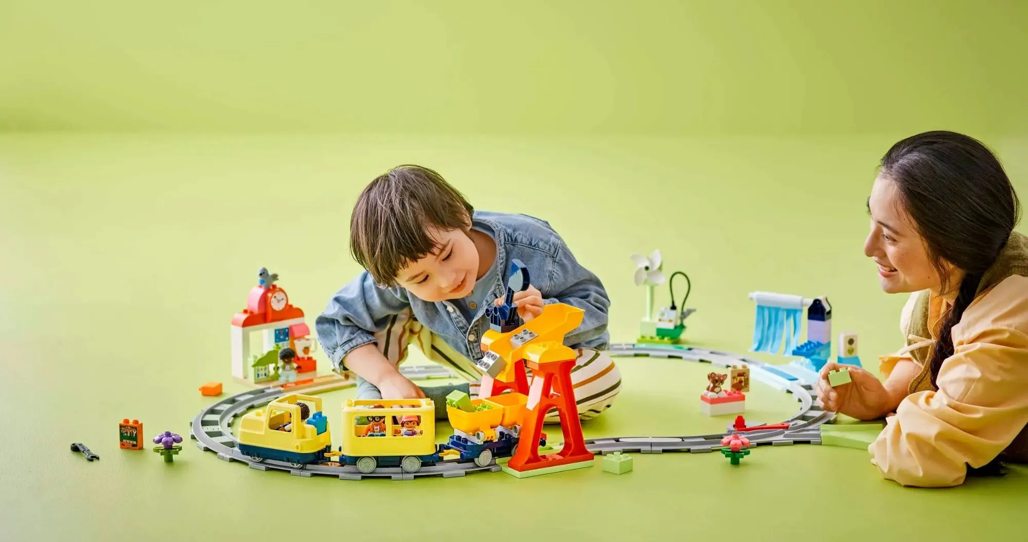 Конструктор LEGO DUPLO Великий інтерактивний громадський потяг (10428)