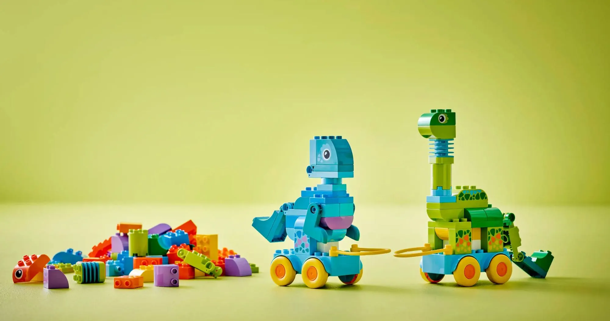Конструктор LEGO DUPLO Динозавры на колесах 3 в 1 (10451)