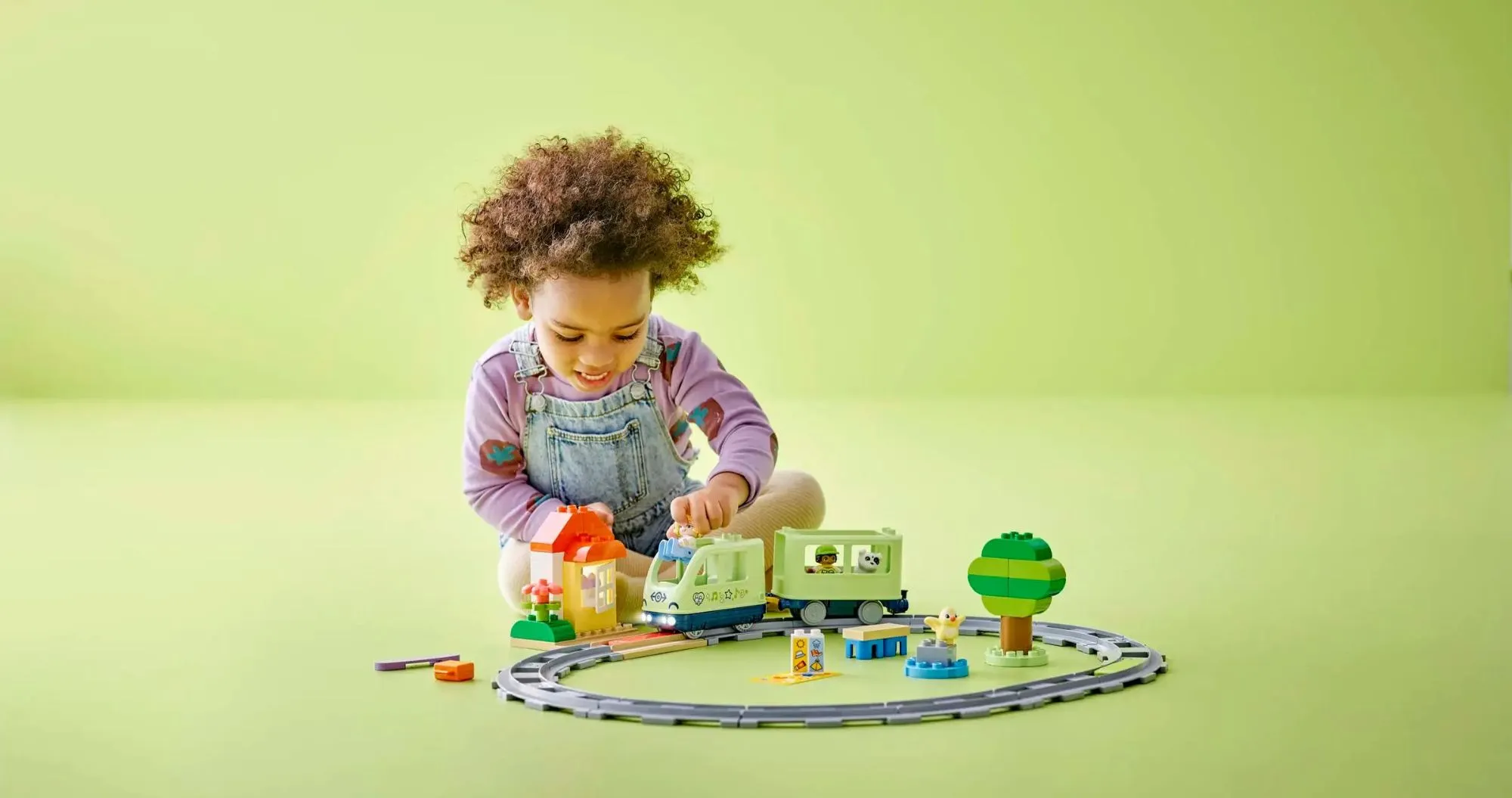 Конструктор LEGO DUPLO Інтерактивний пригодницький потяг (10427)