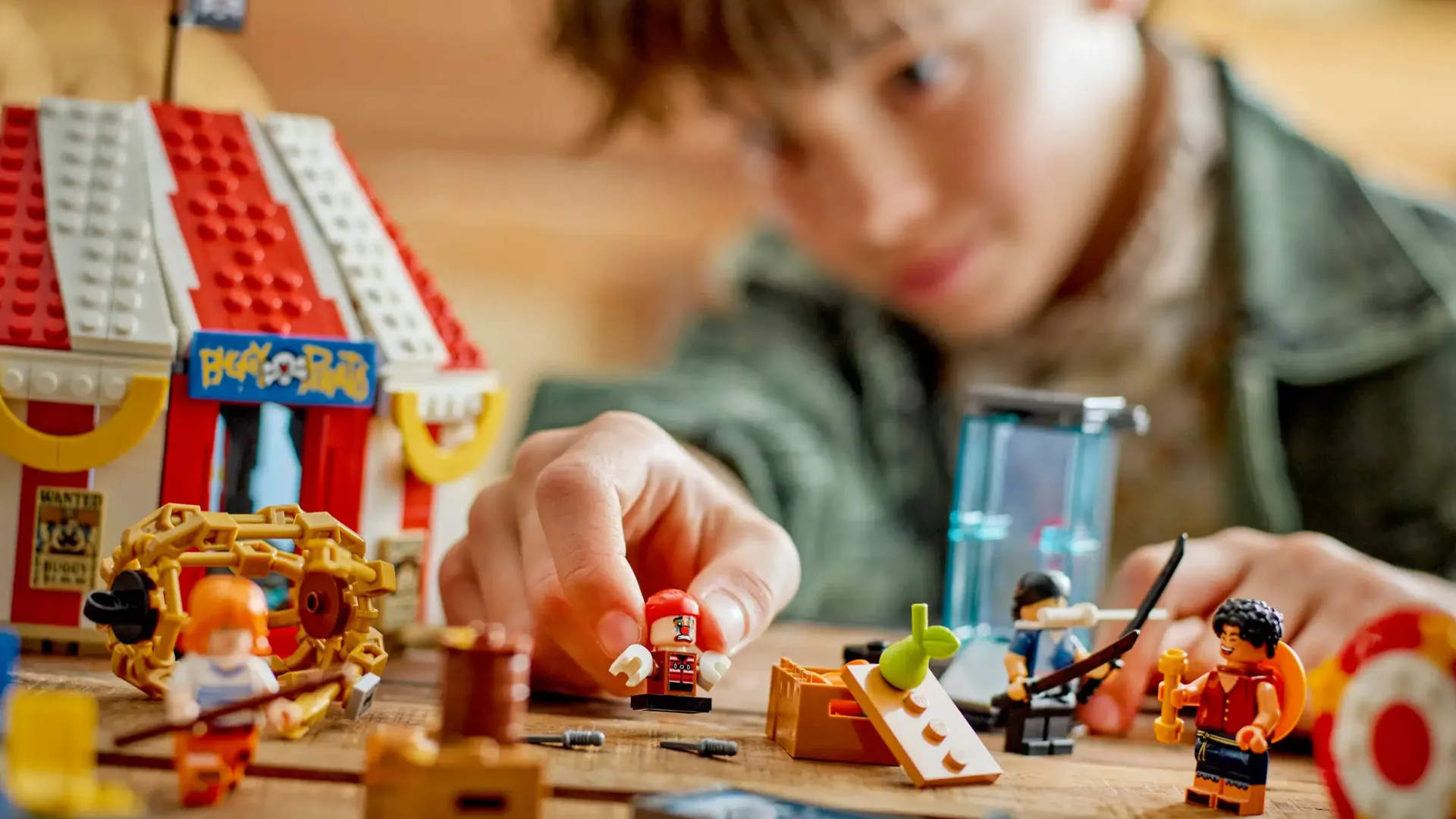 Конструктор LEGO One Piece Цирковий намет клоуна Баґґі (75637)