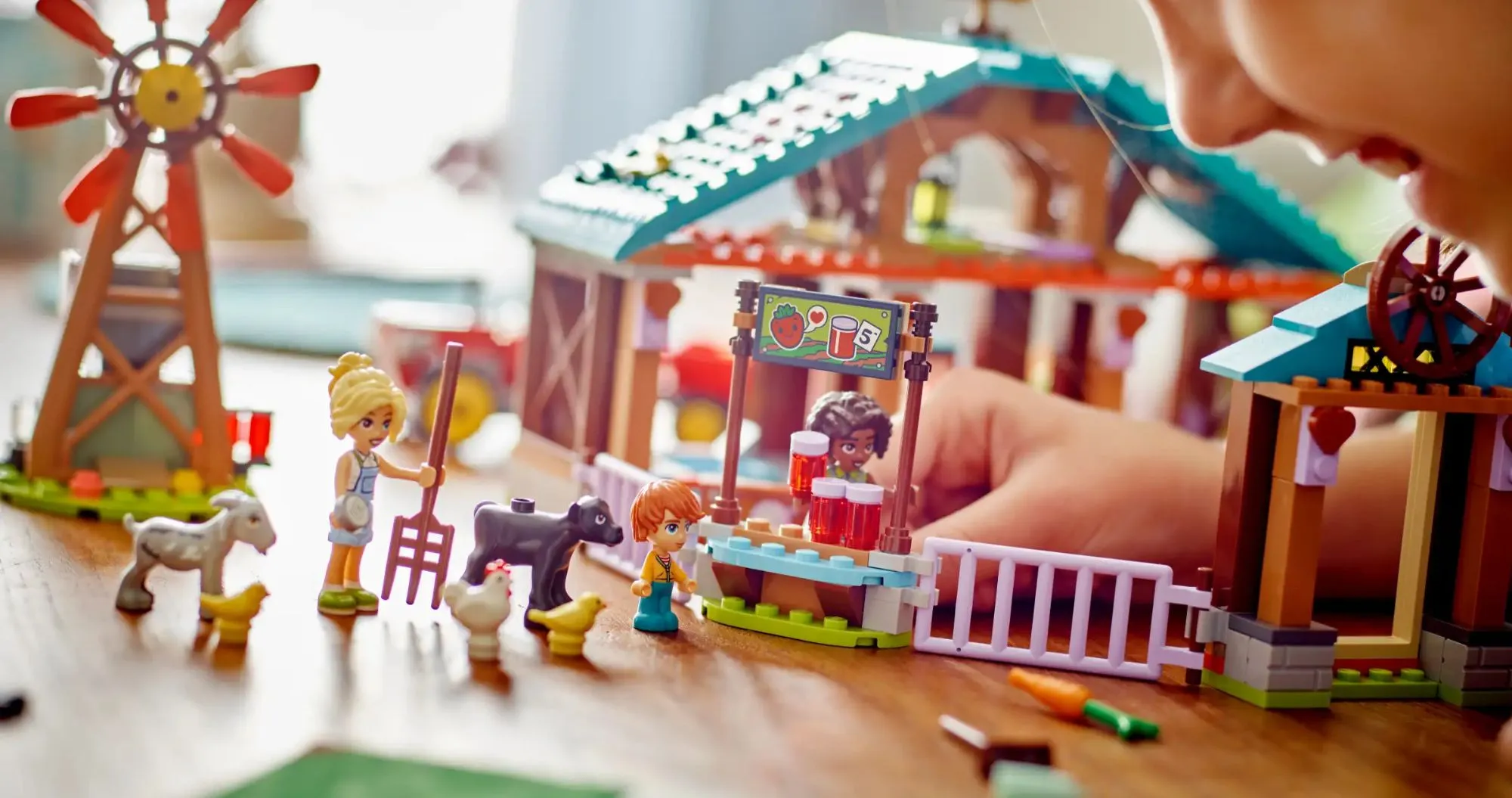 Конструктор LEGO Friends Farm Animal Sanctuary (42617)