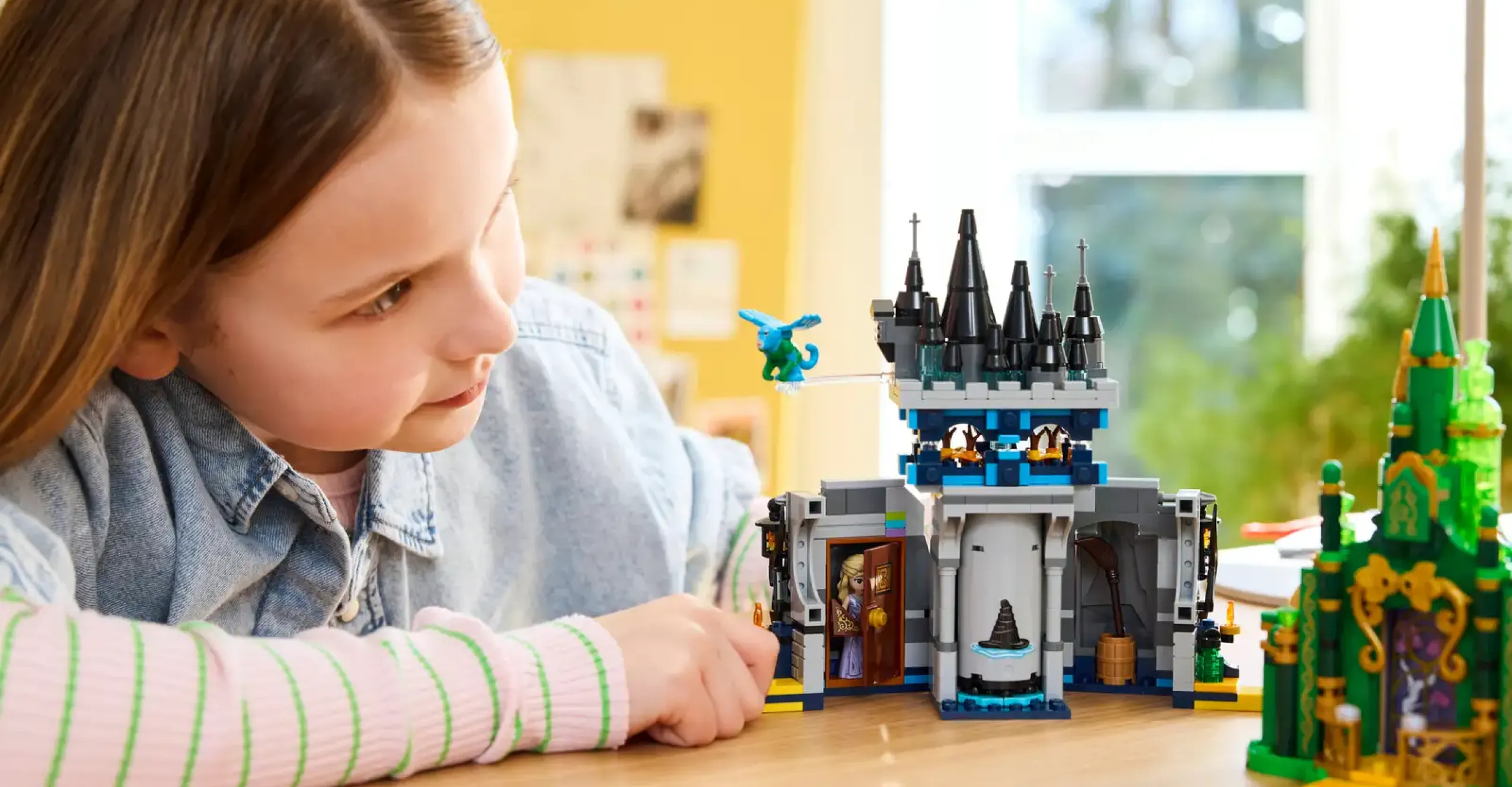 Конструктор LEGO Wicked Емеральд-сіті і замок Кіамо Ко (75689)