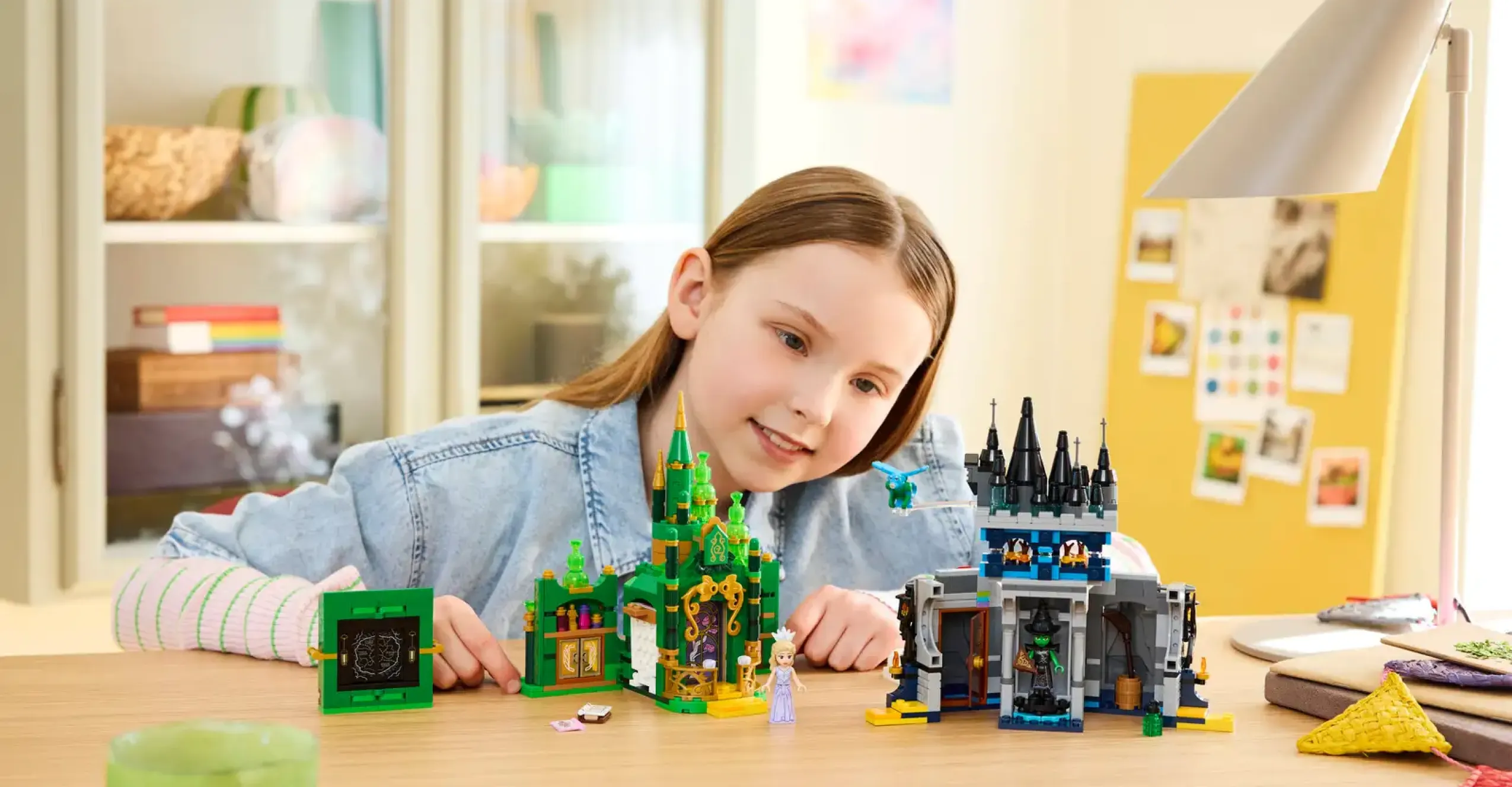 Конструктор LEGO Wicked Емеральд-сіті і замок Кіамо Ко (75689)