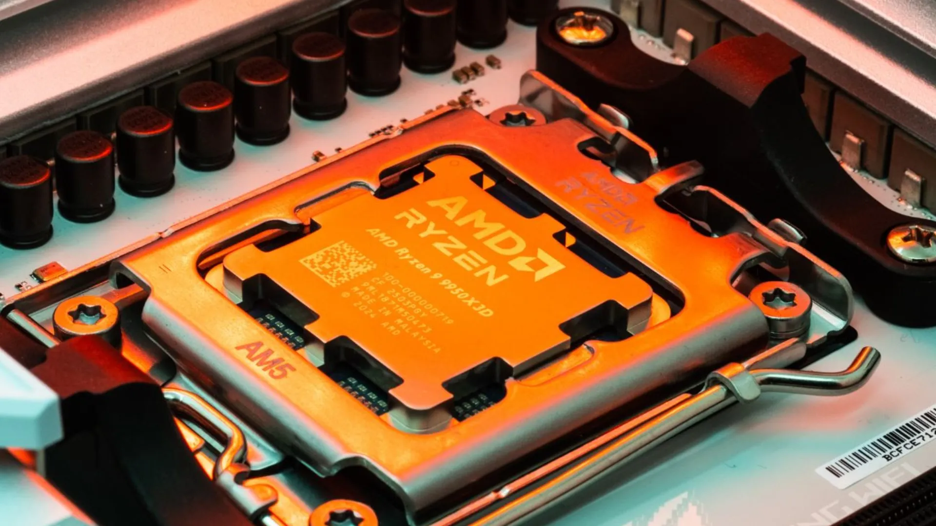 Процессор AMD Ryzen 9 9950X3D sAM5 Tray (100-000000719)