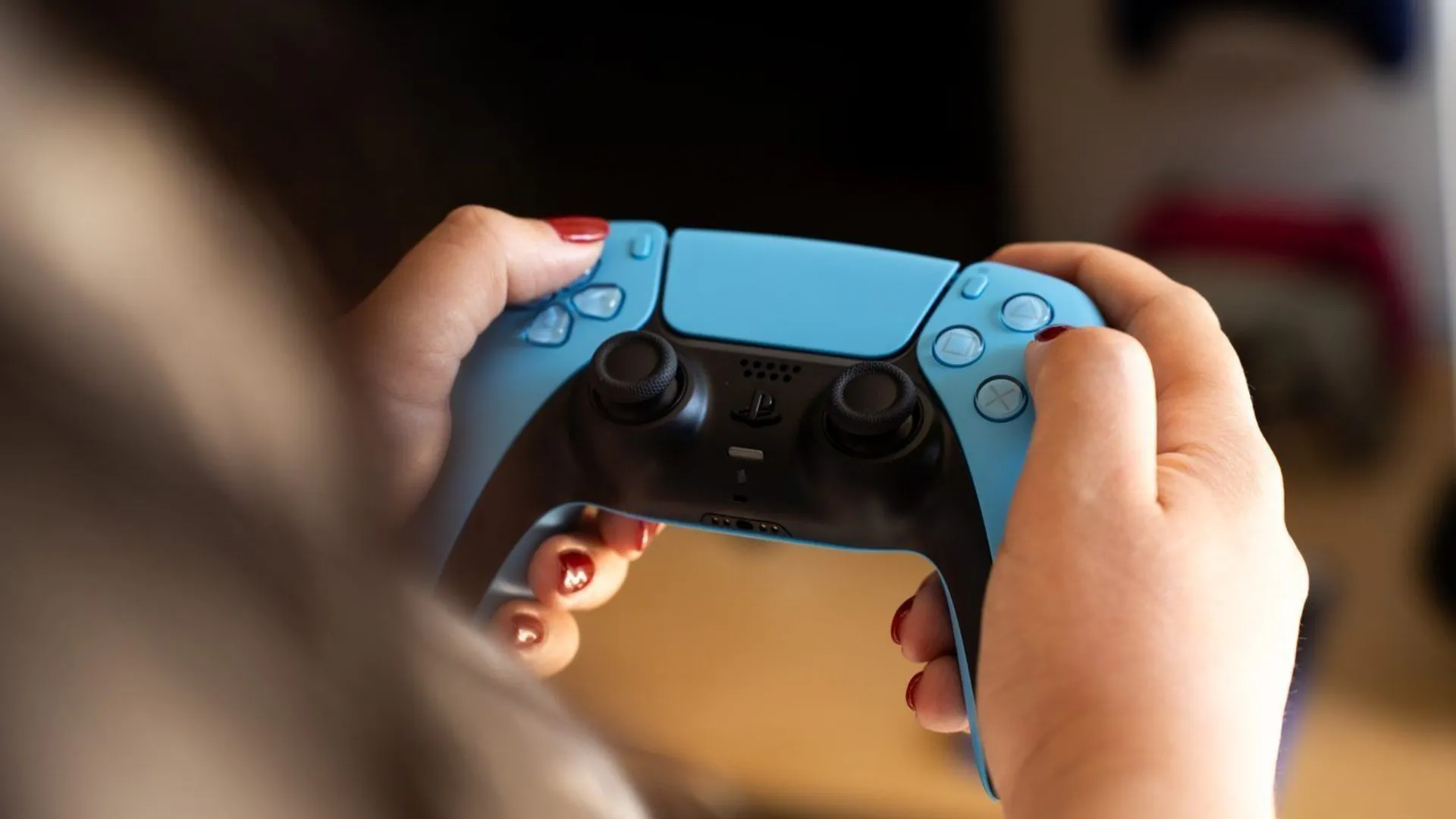 поддержка контроллеров iOS 26