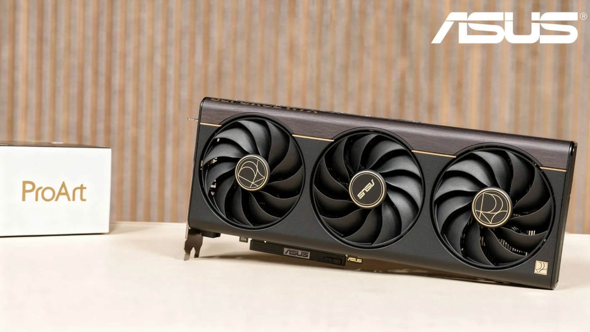 Видеокарта ASUS GeForce RTX 5080 ProArt 16GB (PROART-RTX5080-O16G)