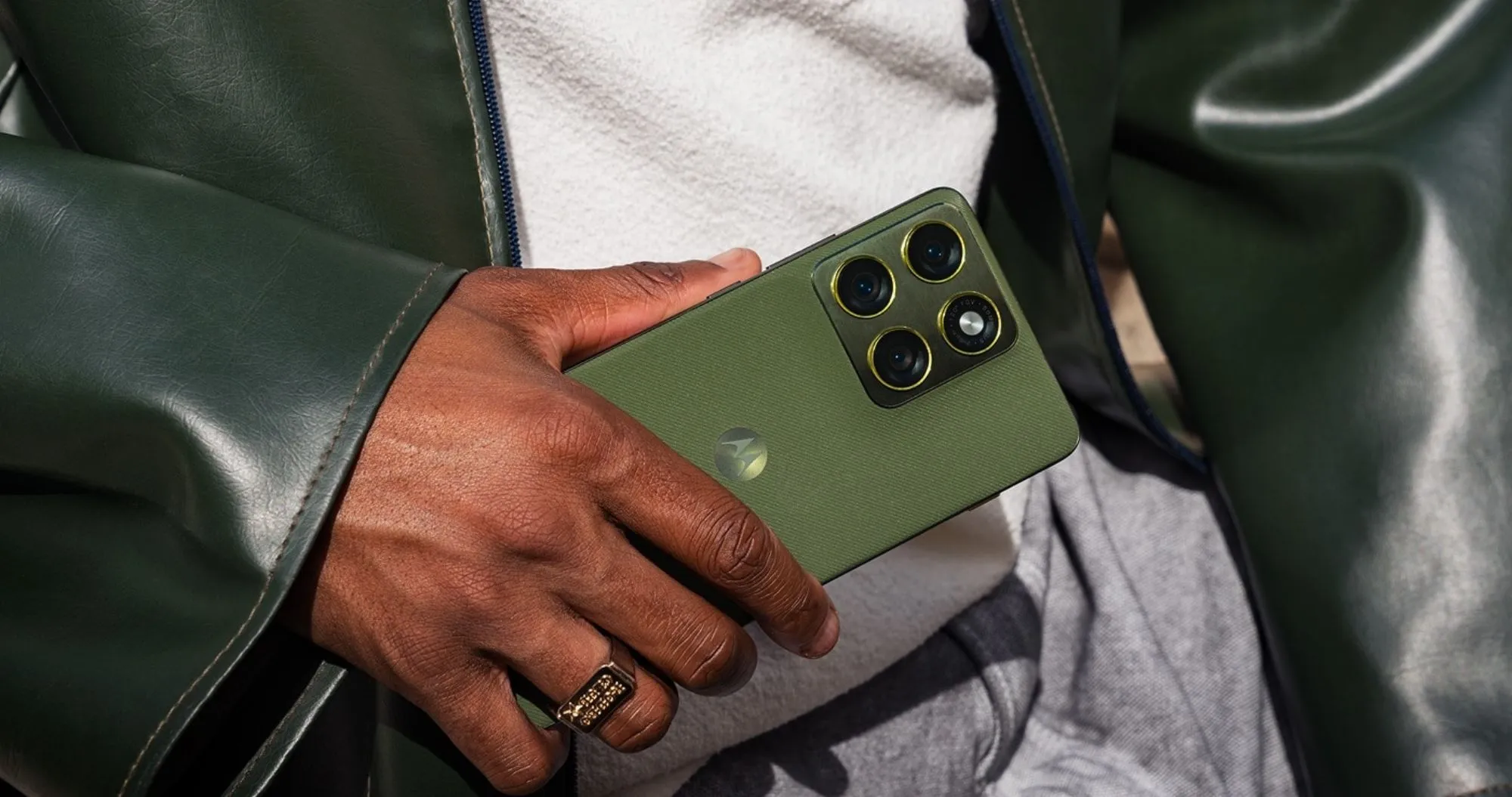 Moto Edge 70 12/512GB (Bronze Green)