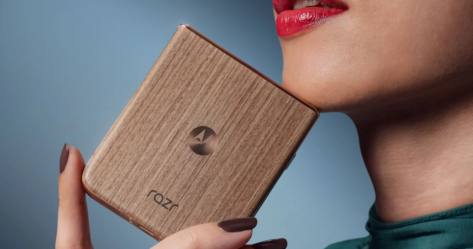 Moto Razr 60 Ultra 16/512GB (Mountain Trail)