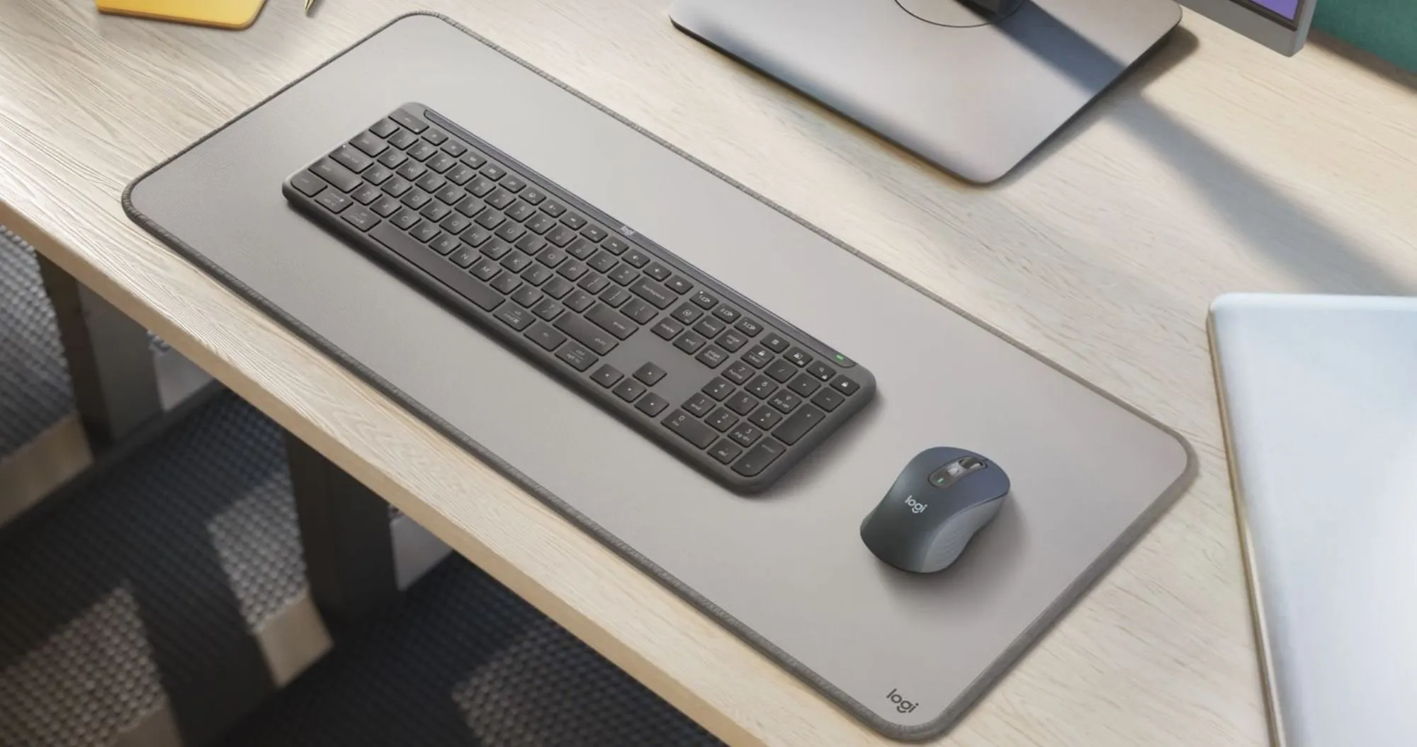 Комплект Logitech Signature Slim Combo MK950 for Business (Graphite) (UA)