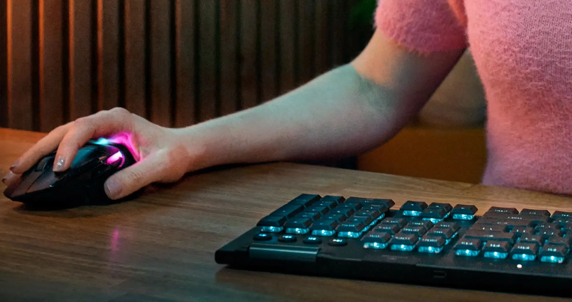 Клавиатура игровая Logitech G915 X Lightspeed TKL GL Linear Switch Wireless (Black) (UA)