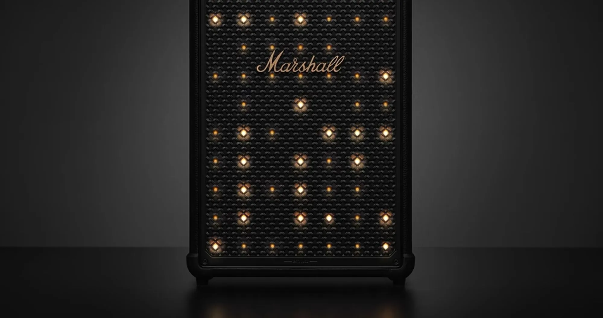 Акустика Marshall Bromley 750 Party Speaker Black and Brass (Black)