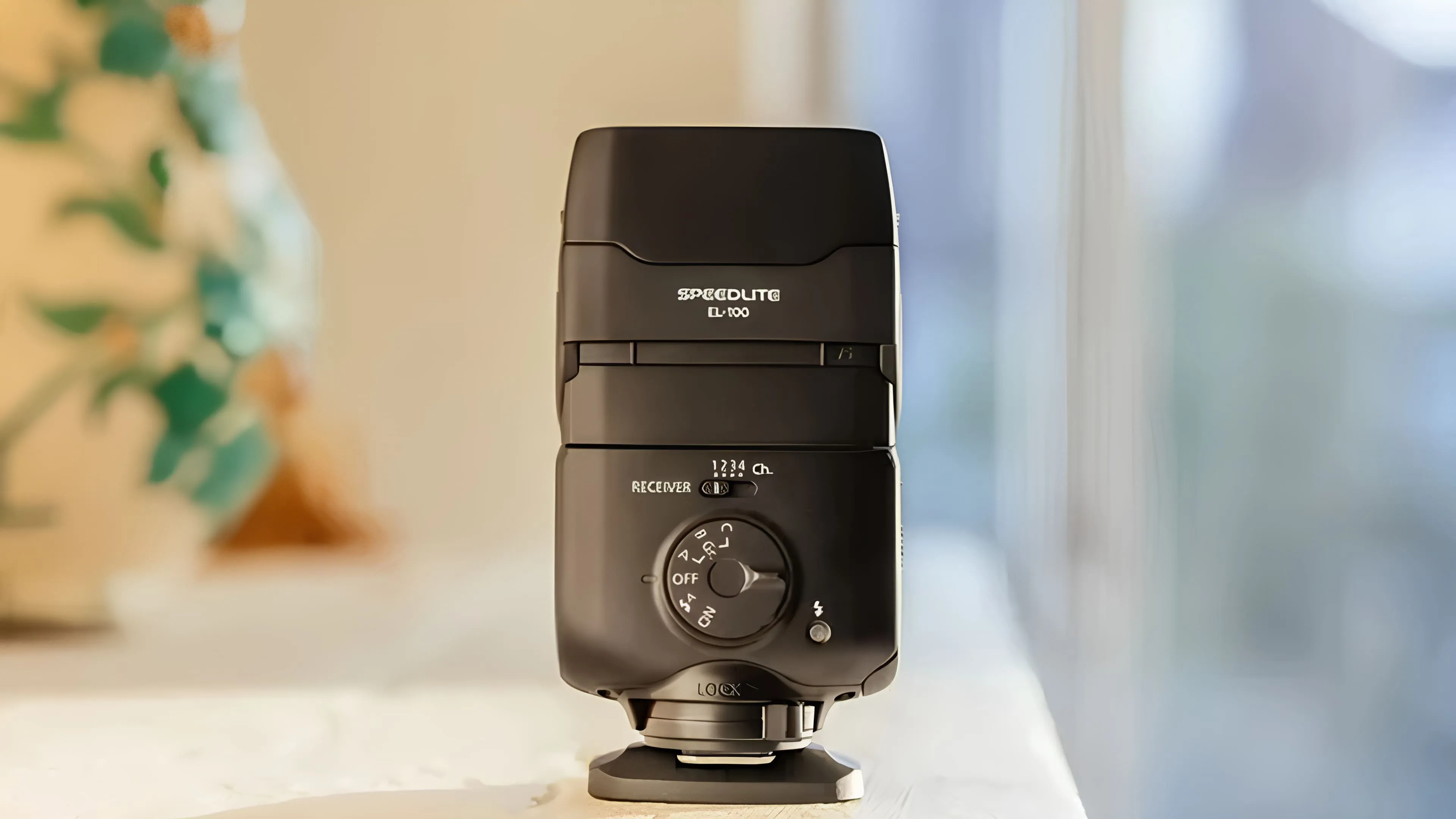 Спалах Canon Speedlite EL-100 (3249C003)