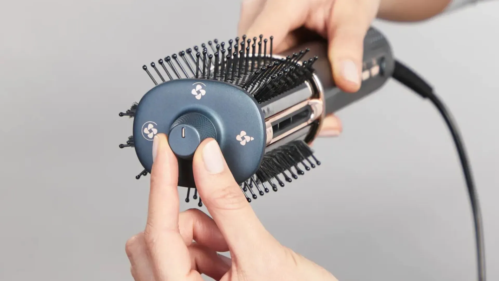 Фен-щетка Rowenta Air Brush 3D (Dark Blue/Gold)